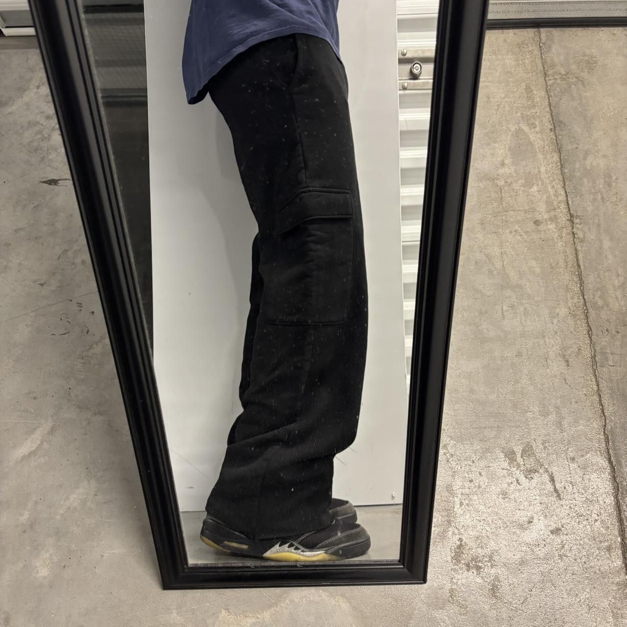 Vintage Crazy Vintage Y2K/2000s Black Streetwear Cargo Sweatpants! Size XXS Size US 26 / EU 42 - 1 Thumbnail