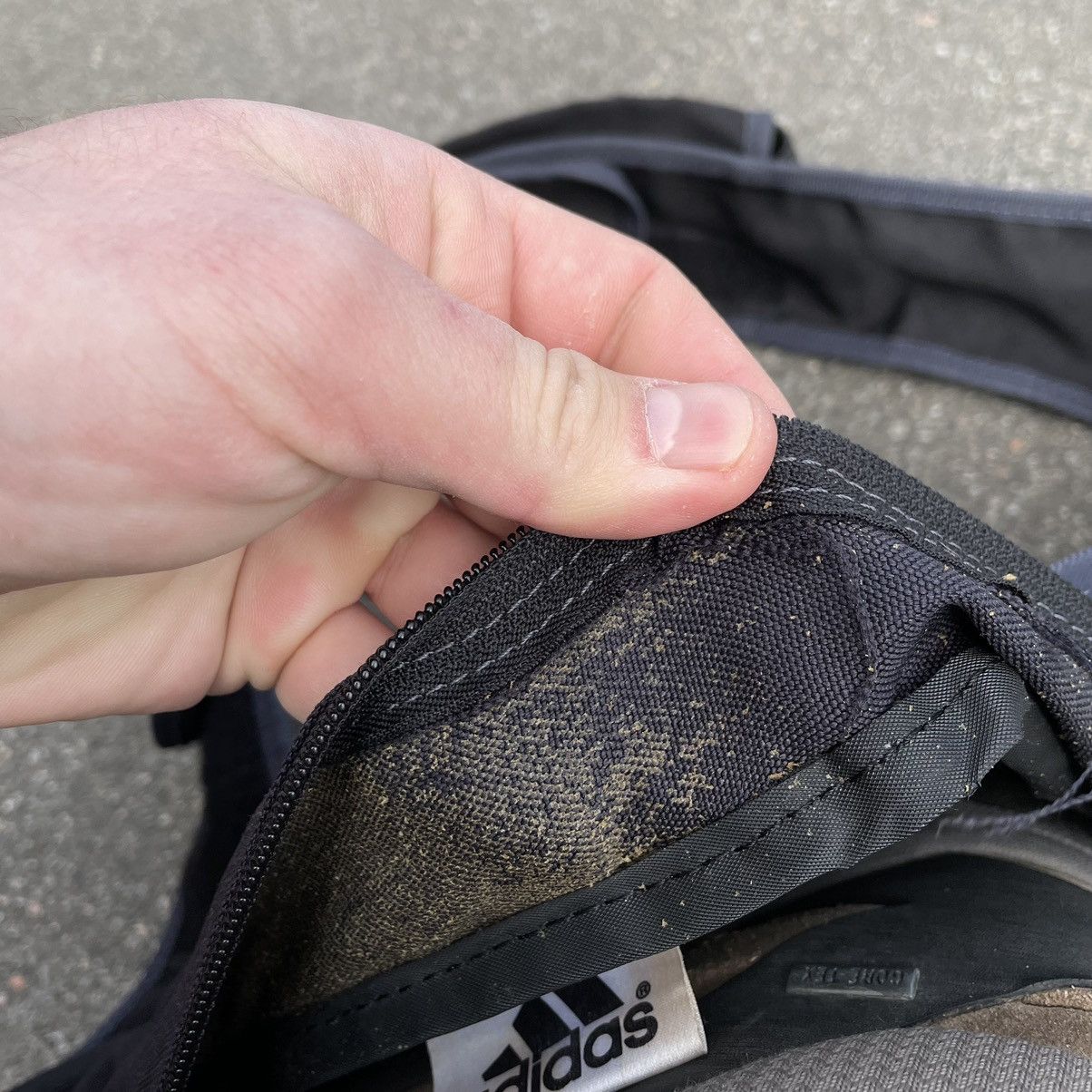 Hypebeast × If Six Was Nine Vintage Adidas Bag Slim Bag Shoulders Bag 90s Y2K Style USA Size ONE SIZE - 10 Thumbnail