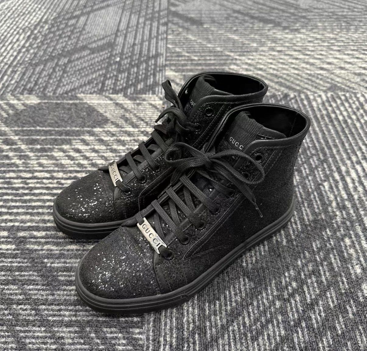 Gucci Gucci Scaled High Top Sneakers J42 Size US 4.5 / IT 34.5 - 1 Thumbnail