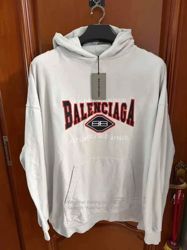 Other Balenciaga Bat Embroidered Logo Sweatshirt Size US XS / EU 42 / 0 - 1 Thumbnail
