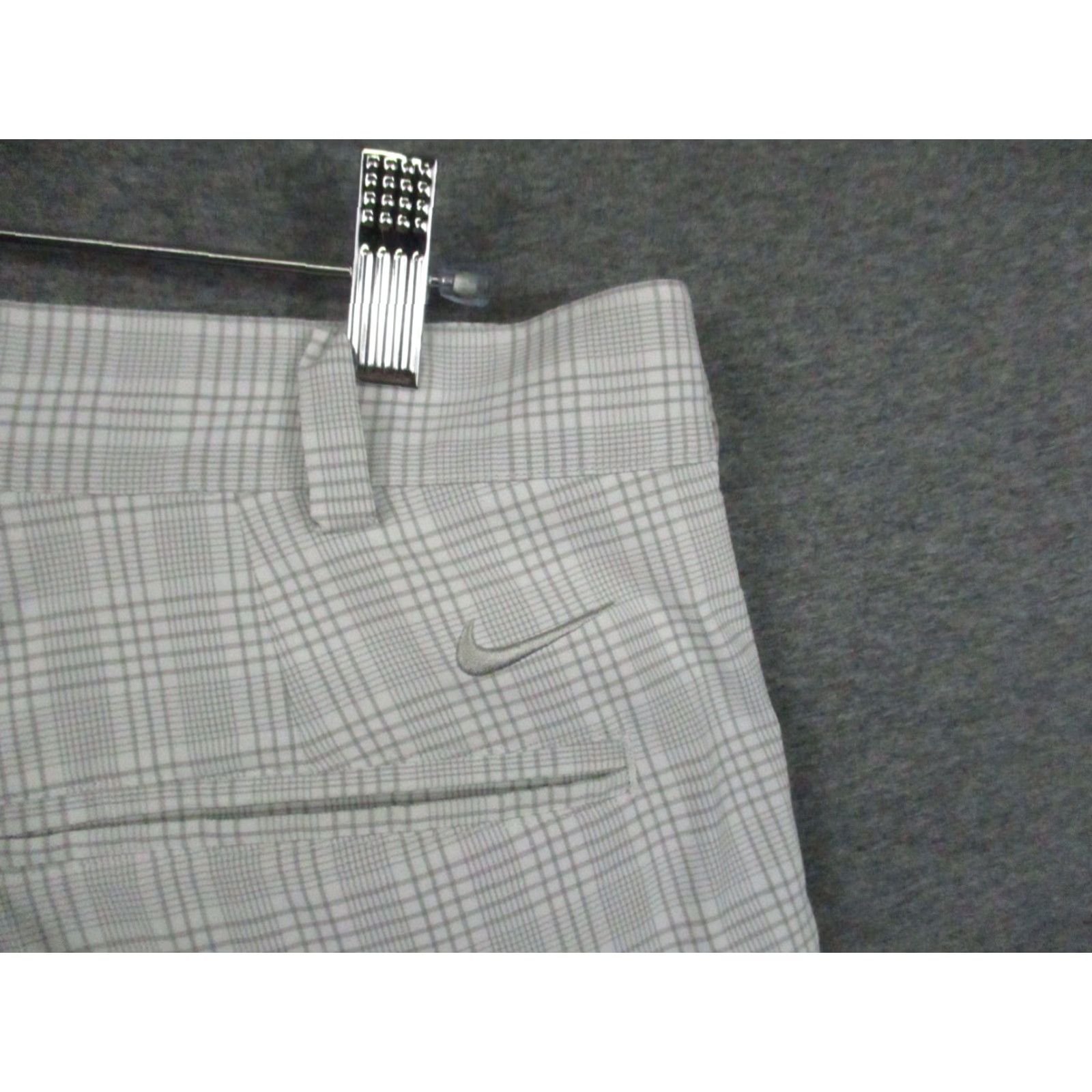Nike Nike Golf Shorts 30 Dri Fit Core Flex Men White Gray Plaid Stretch Comfort Size US 30 / EU 46 - 5 Thumbnail