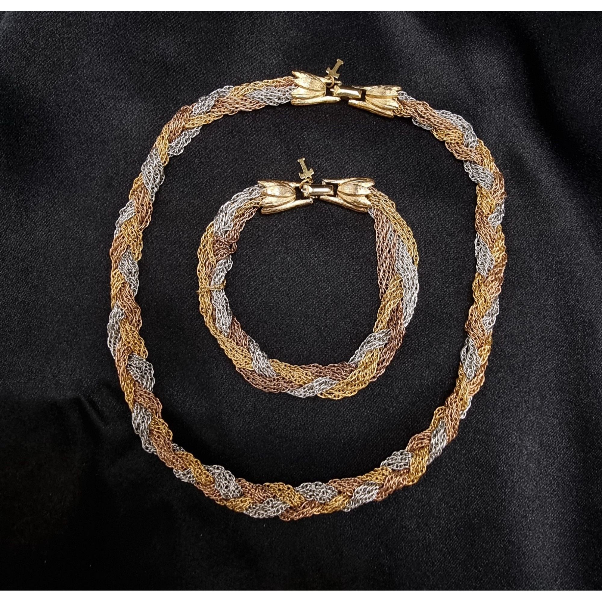 Vintage Vintage Trifari Braided Gold/Silver/Bronze Tone Necklace & B Size ONE SIZE - 2 Thumbnail