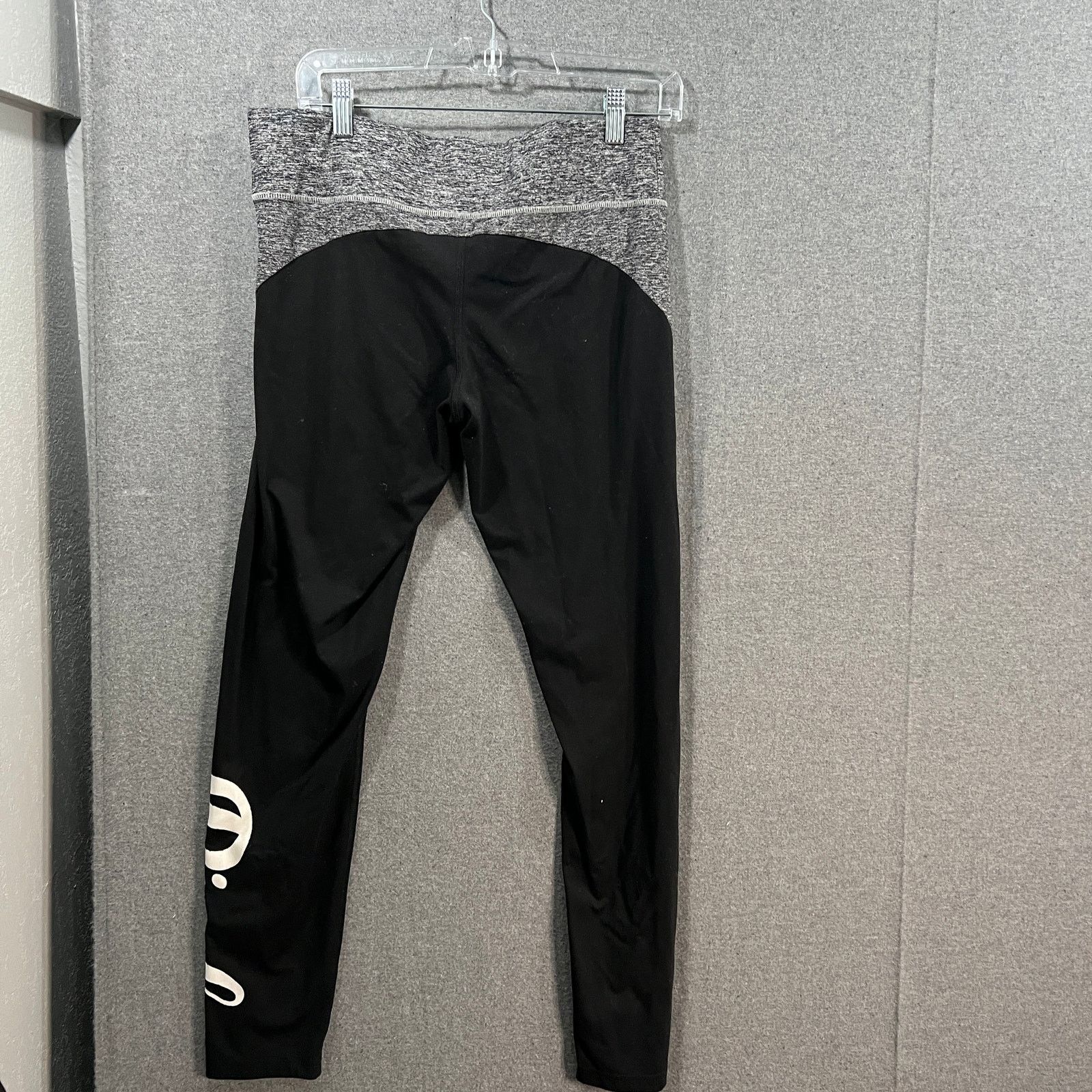 Other PINK Women's Black and Gray Legging Size M Size 28" / US 6 / IT 42 - 2 Thumbnail