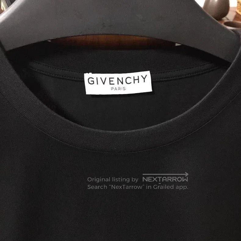 Givenchy Givenchy Classic Black with English Letter Logo Size US M / EU 48-50 / 2 - 3 Thumbnail