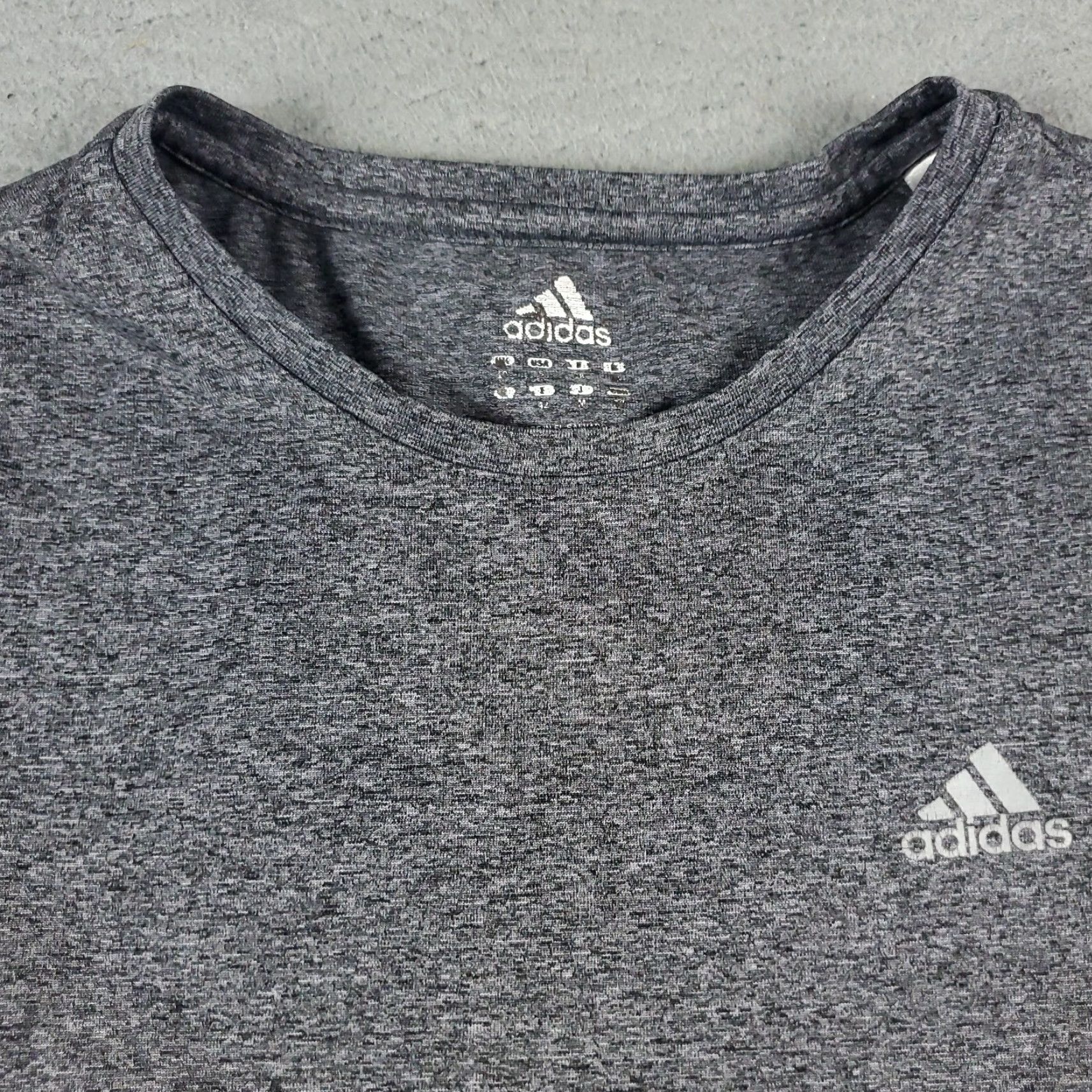 Adidas Adidas T Shirt Womens Small Gray Active Casual Short Sleeve Ladies Size S / US 4 / IT 40 - 3 Thumbnail