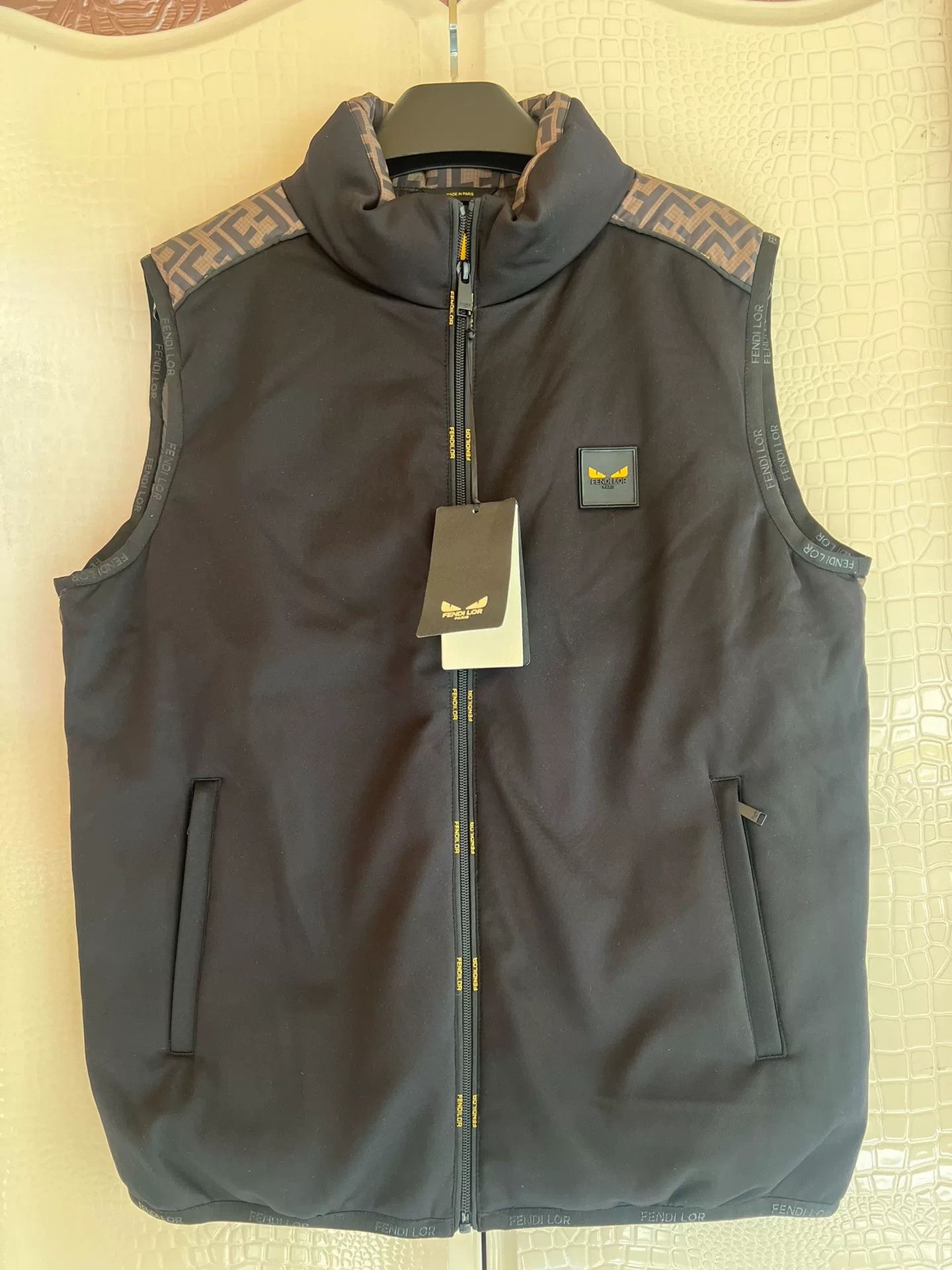 Fendi FENDI LOR Men's FF Logo Down Vest Size US M / EU 48-50 / 2 - 1 Thumbnail