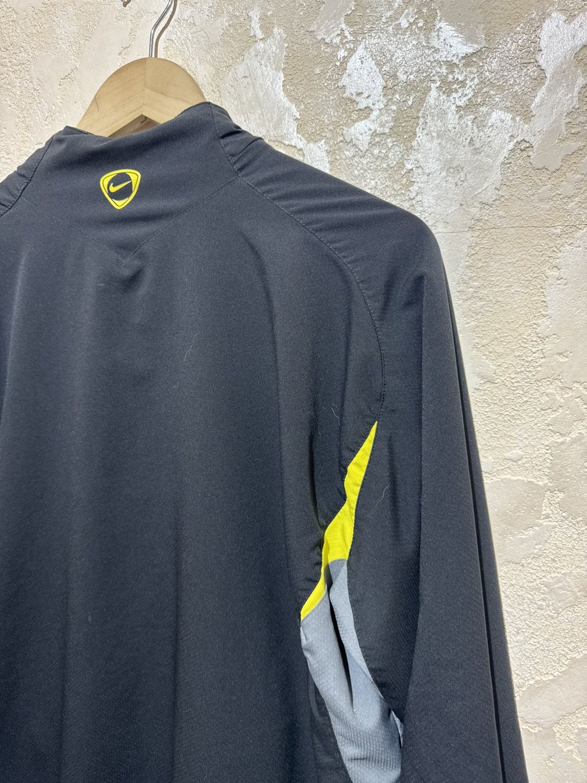Nike Vintage Nike TOTAL 90 Light Jacket Size XL Size US XL / EU 56 / 4 - 14 Thumbnail