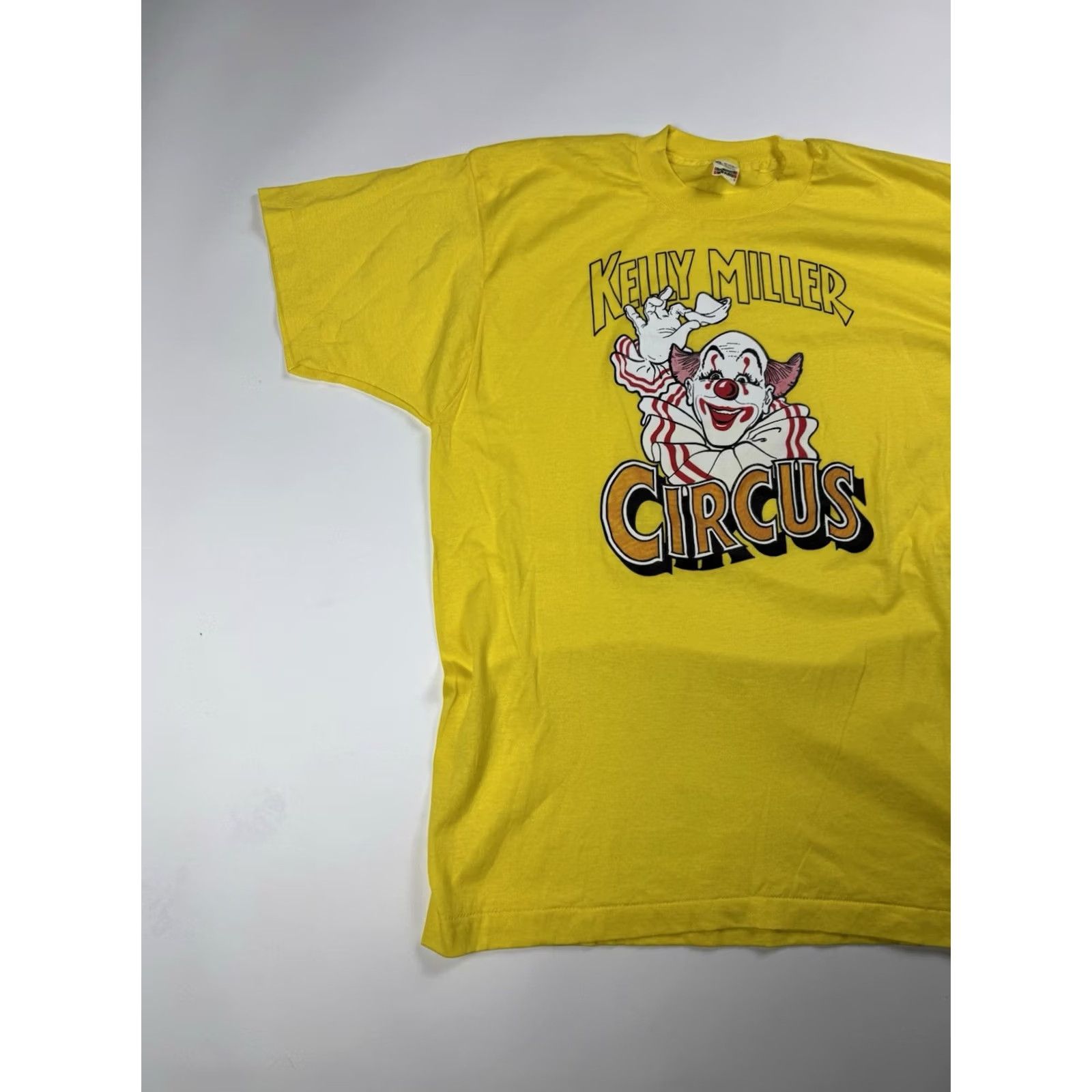 Vintage VINTAGE Screen Stars Clown T Shirt XL Yellow 80s Circus Kelly Miller NOS Mens Shirts Clown Theme 80s Vintage Size US XL / EU 56 / 4 - 5 Thumbnail