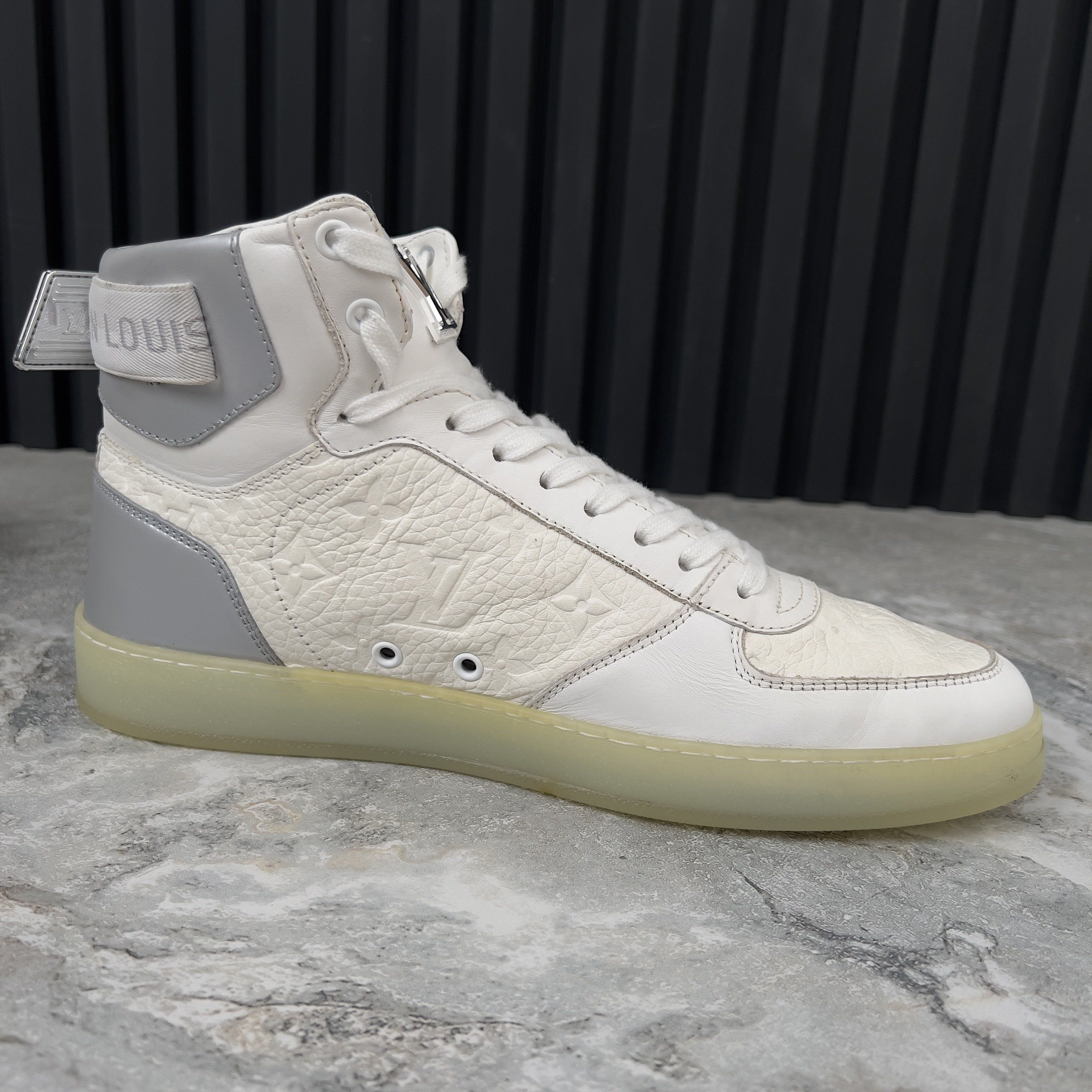 Louis Vuitton Rivoli High Top Sneaker Leather Size US 8.5 / EU 41-42 - 7 Thumbnail