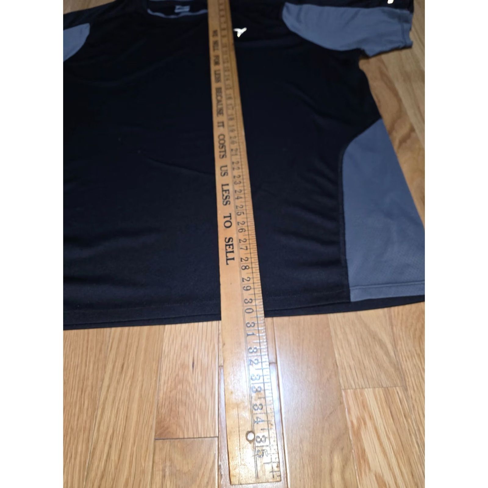 Old Navy Old Navy Active T-Shirt Men XL Black/Gray Polyester Short Sleeve Crew Neck Logo Lightweight Regular Fit Sports Size US XL / EU 56 / 4 - 4 Thumbnail