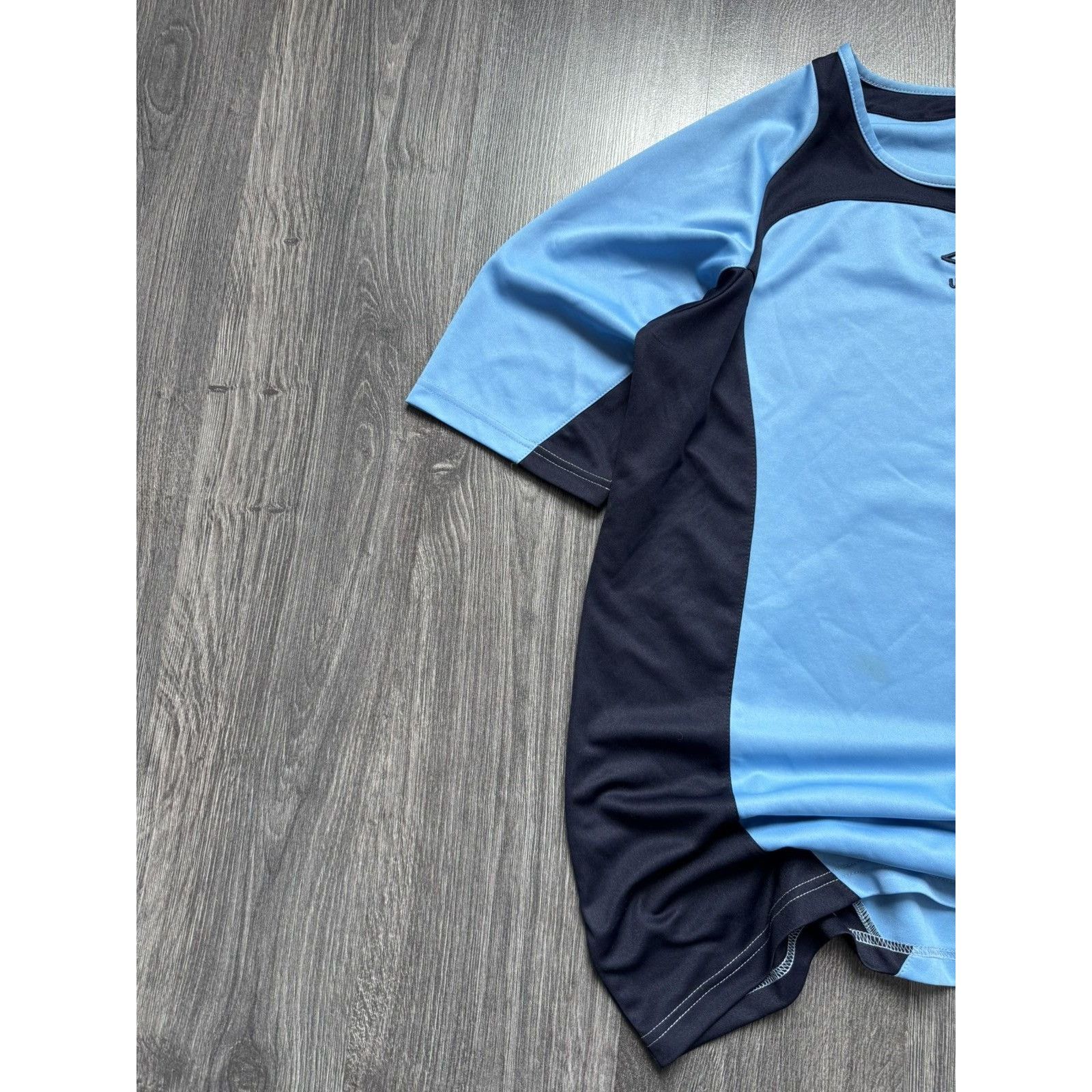 Umbro × Vintage Vintage 90's Umbro Jersey Small Centre Logo Size US XL / EU 56 / 4 - 3 Thumbnail
