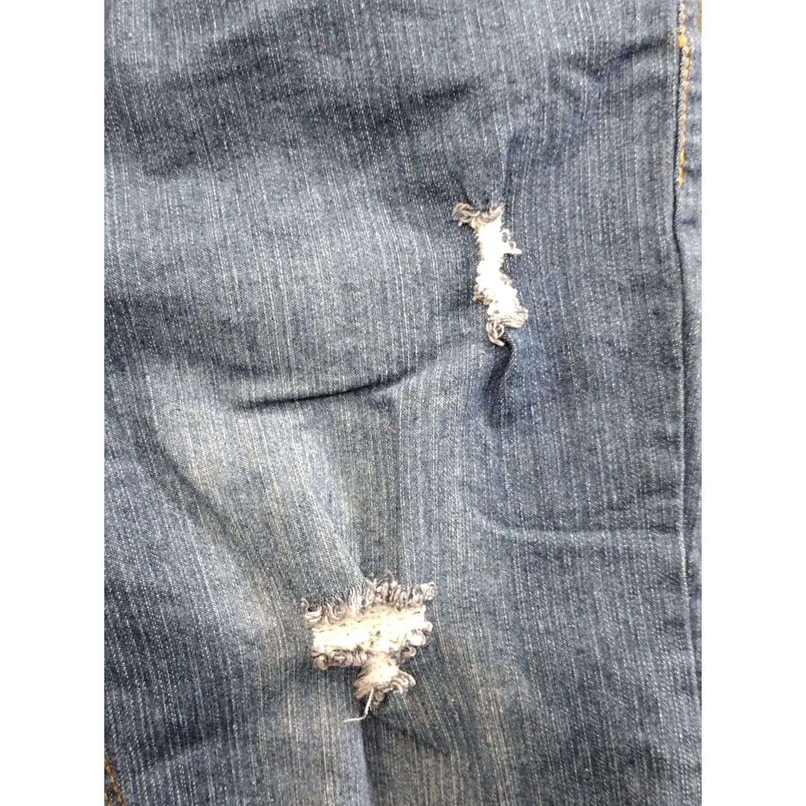 Vintage Unbranded Light Blue Cuffed Distressed Juniors Jeans Shorts 9 Women Small Casual Beach 9in Inseam Size 30" / US 8 / IT 44 - 7 Thumbnail