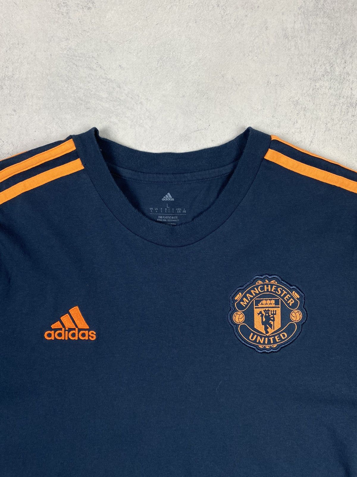 Adidas Adidas Manchester United Fun Team Soccer Jersey Tee Size US L / EU 52-54 / 3 - 6 Thumbnail