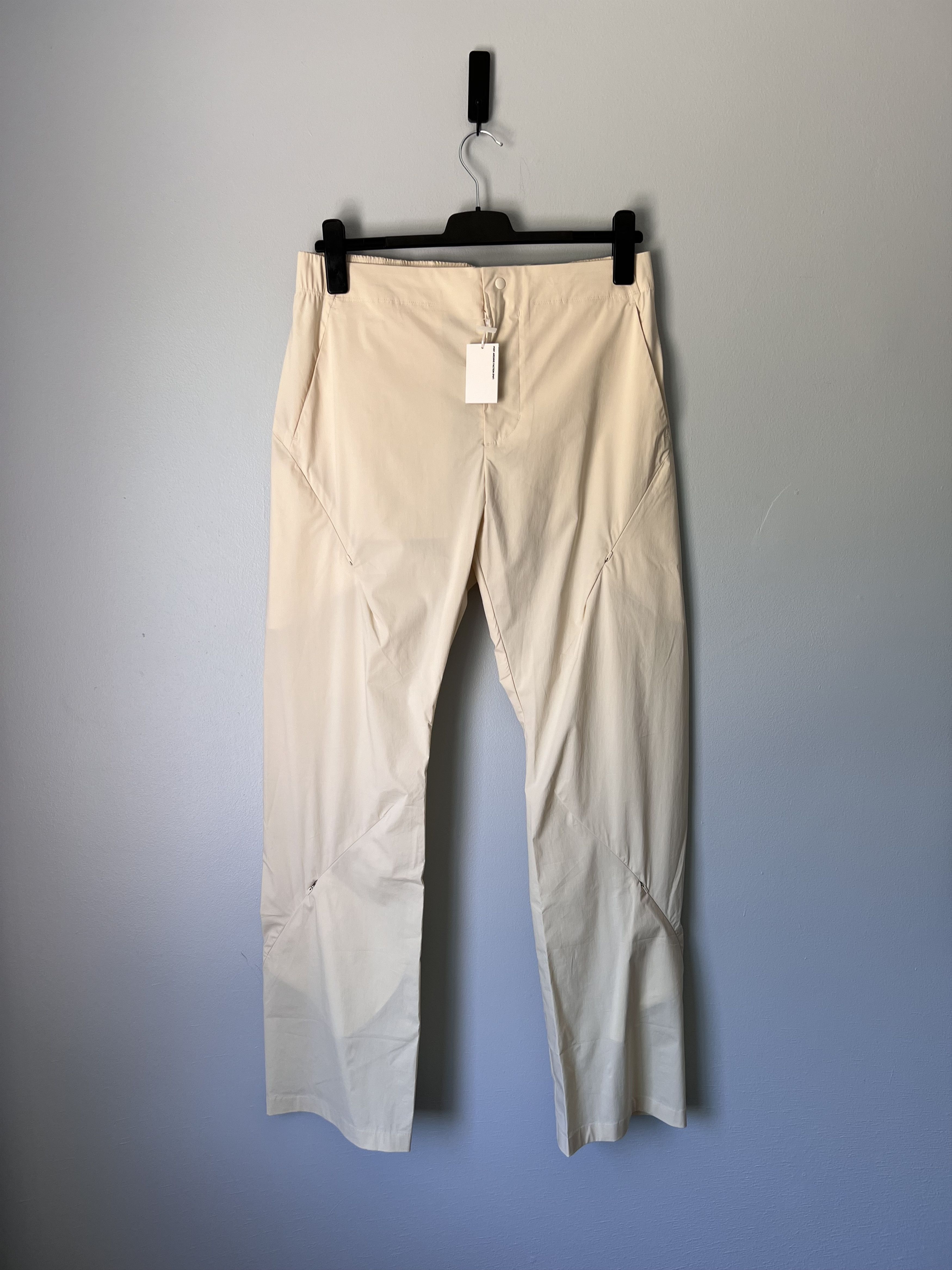 パンツ PAF 5.0+ TECHNICAL PANTS CENTER (IVORY) PAF 5.0+ TECHNICAL PANTS CENTER (IVORY) - メルカリ
