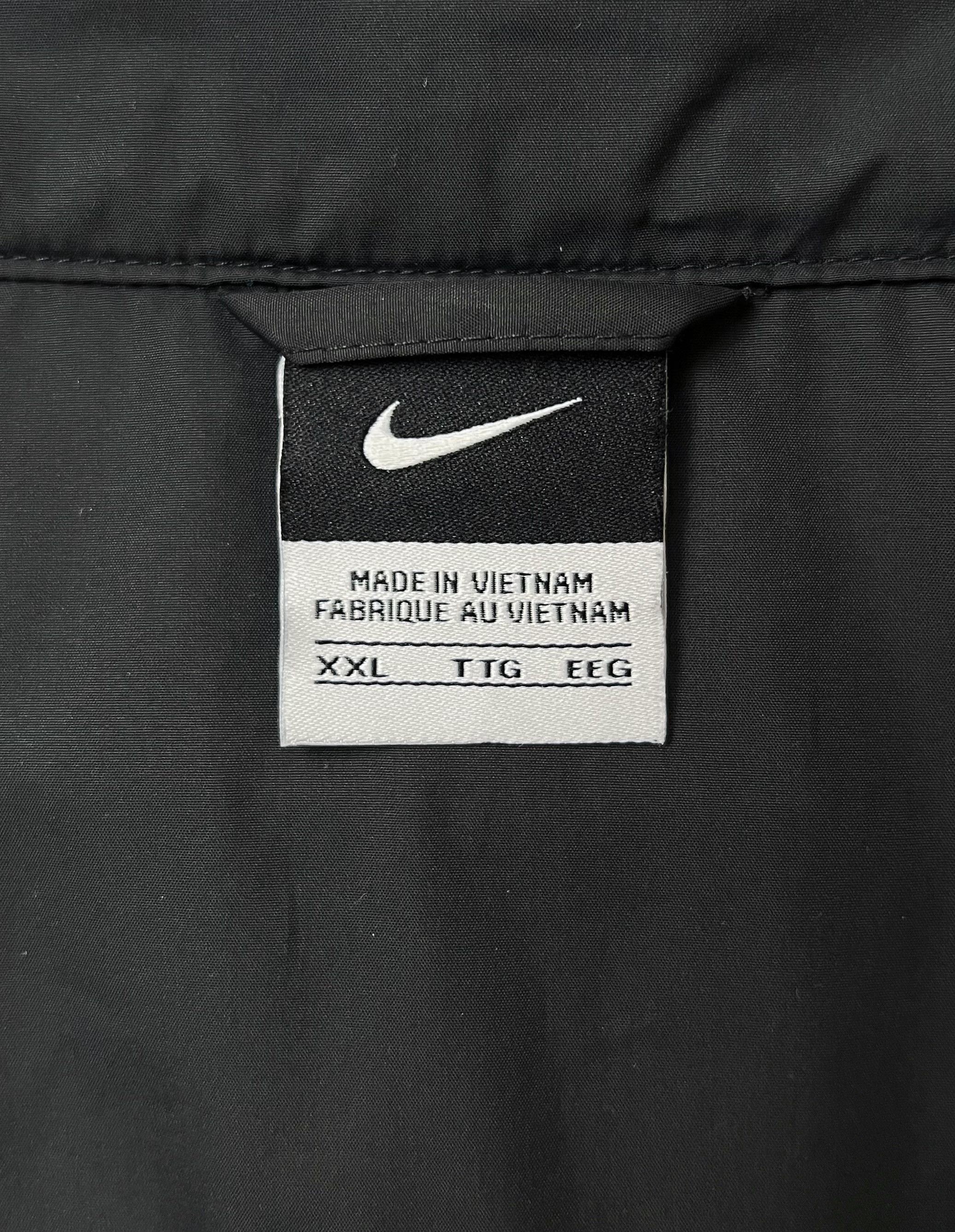 Nike Nike Training Windbreaker Light Jacket Black/Red Reflective Size US XXL / EU 58 / 5 - 19 Thumbnail