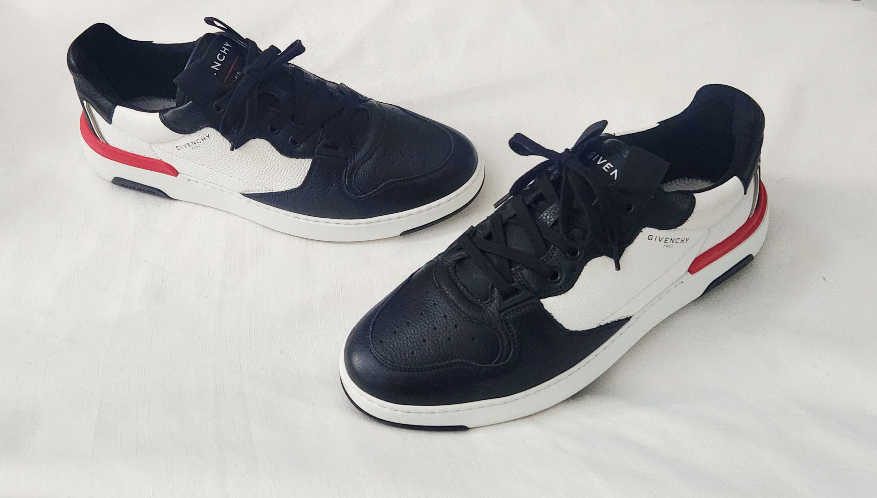 Designer × Givenchy Givenchy White Black multicolor Leather Runner Sneakers 46 Size US 13 / EU 46 - 1 Thumbnail