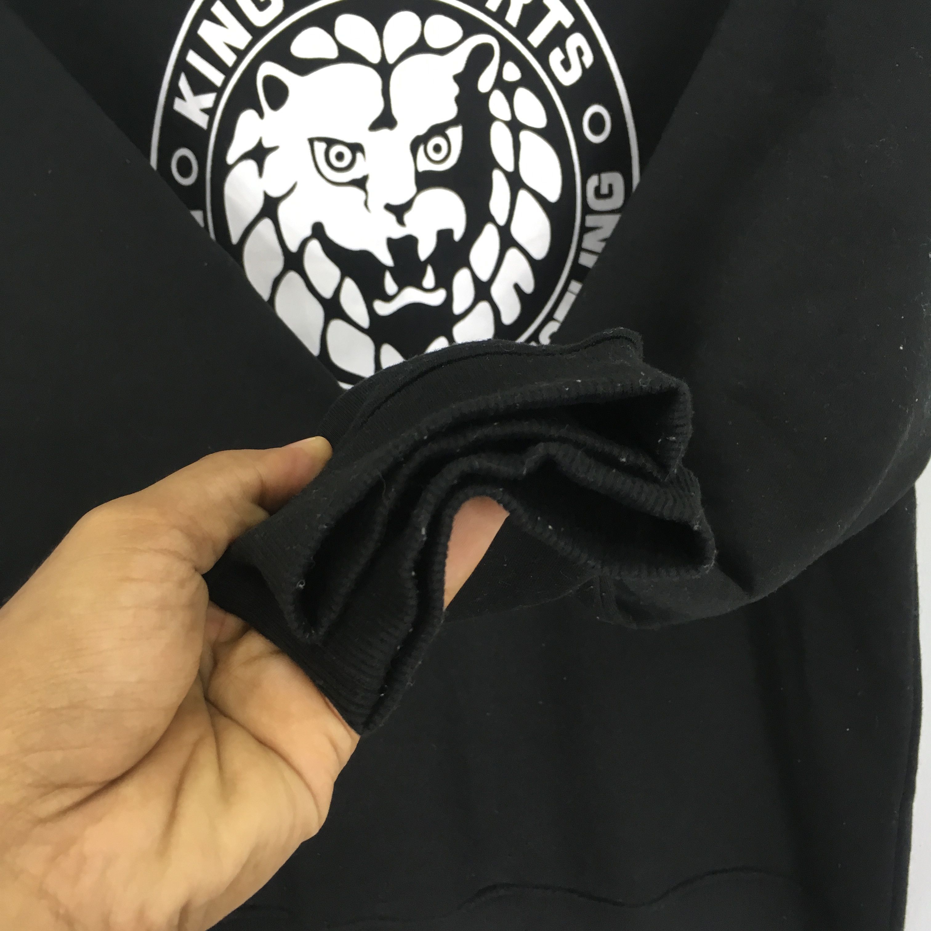 Japanese Brand vintage king of sport NJPW 1972 black sweatshirt- 658 Size US L / EU 52-54 / 3 - 8 Thumbnail