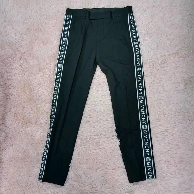 Givenchy Givenchy SizeM Men's logo pants Size US 29 - 1 Thumbnail