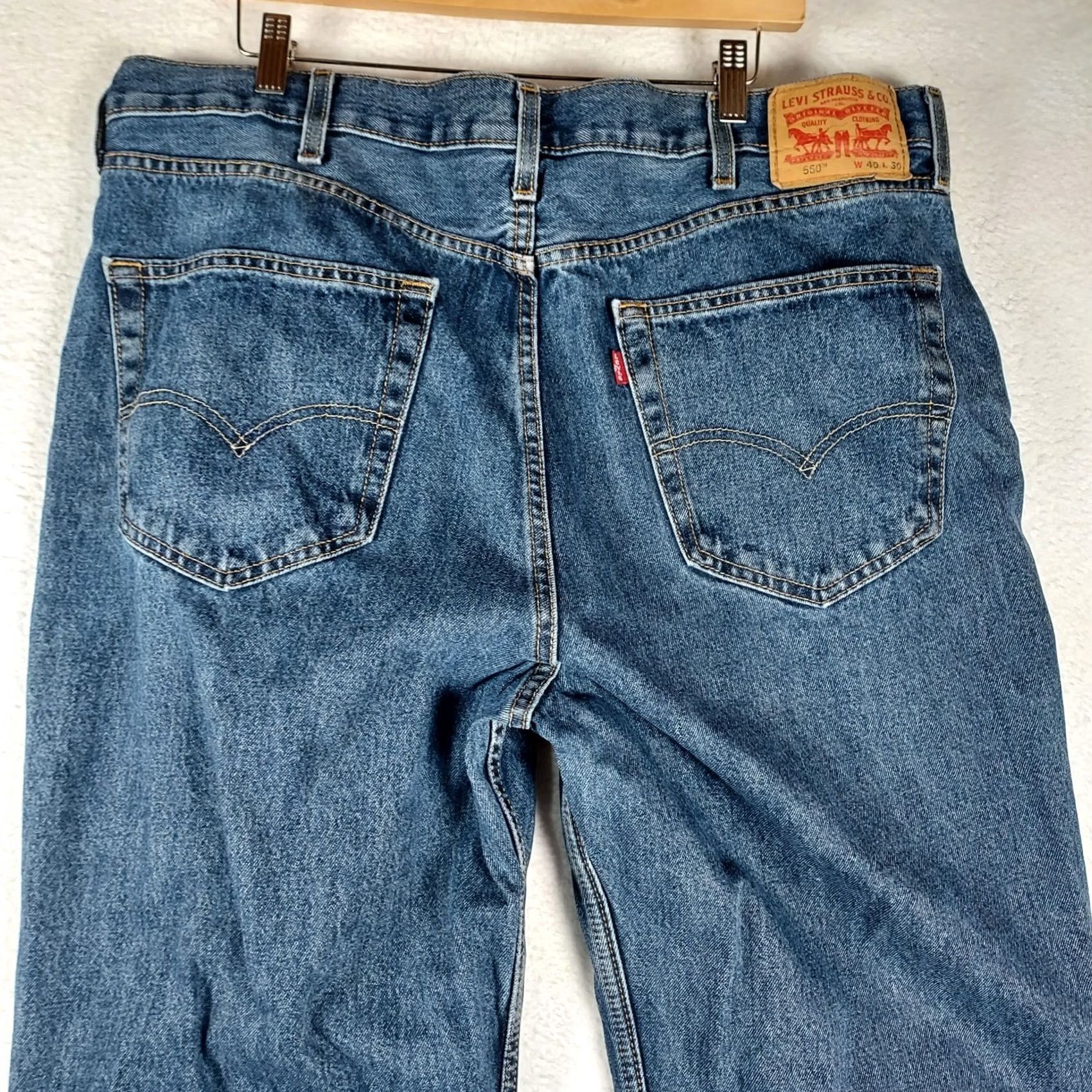 Levi's Levi’s 550 Relaxed Fit Jeans Men 40x30 Blue Denim Medium Wash Zip 5-Pocket Straight Regular Comfort Jeans Mens Size US 40 / EU 56 - 5 Thumbnail