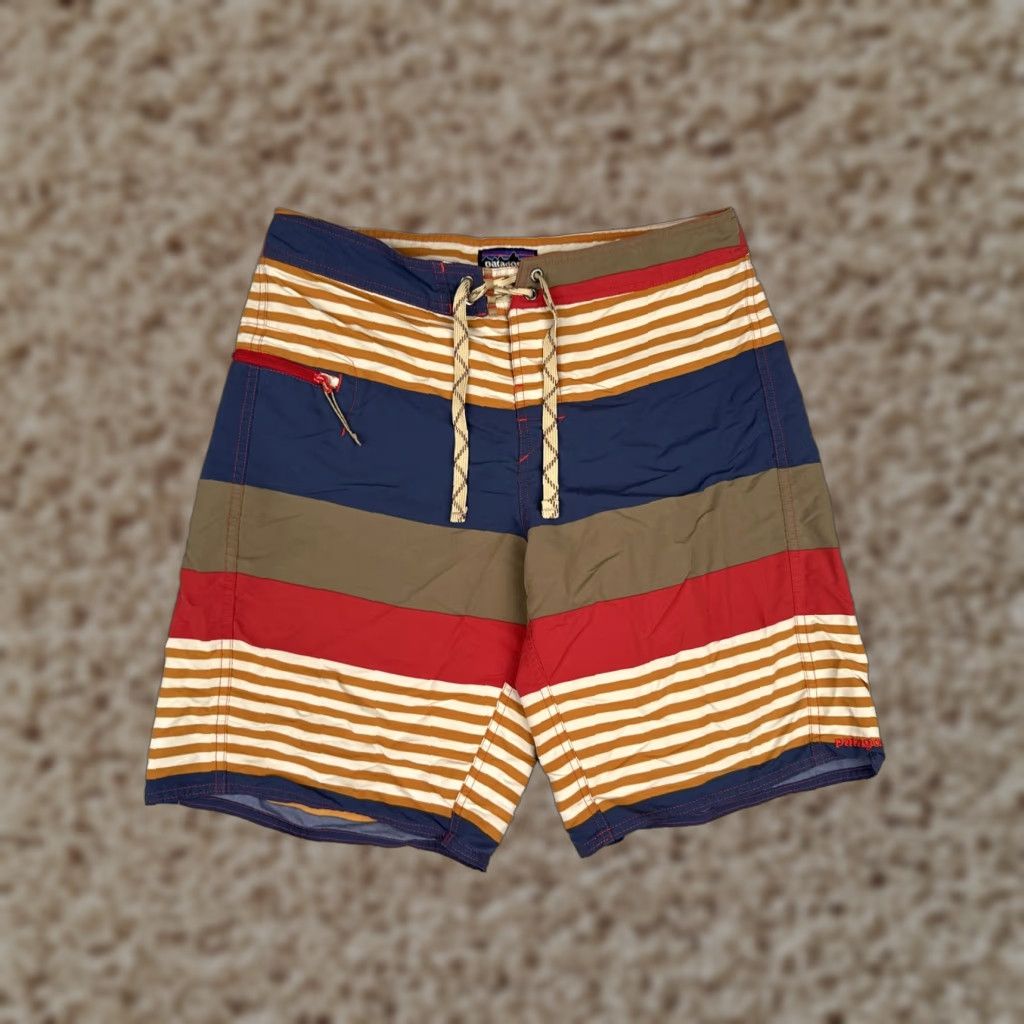 Patagonia Board Shorts Mens 33x10 Surf Blue Red Quick Dry Swim Trunks