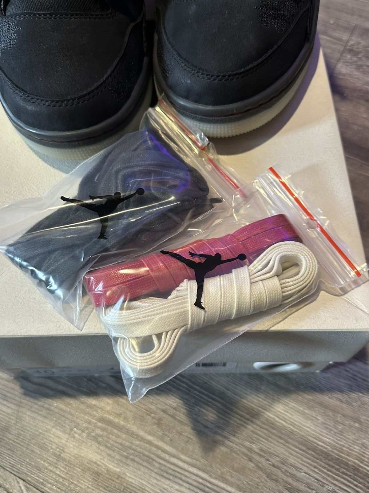 Jordan Brand Who decides war jordan 2 Size US 8.5 / EU 41-42 - 9 Thumbnail