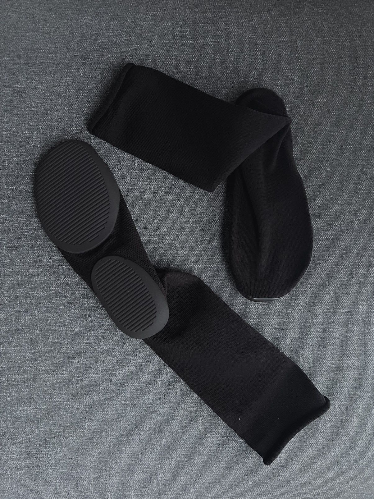 Yeezy YEEZY PODS SIZE 2 Size US 10 / EU 43 - 7 Thumbnail