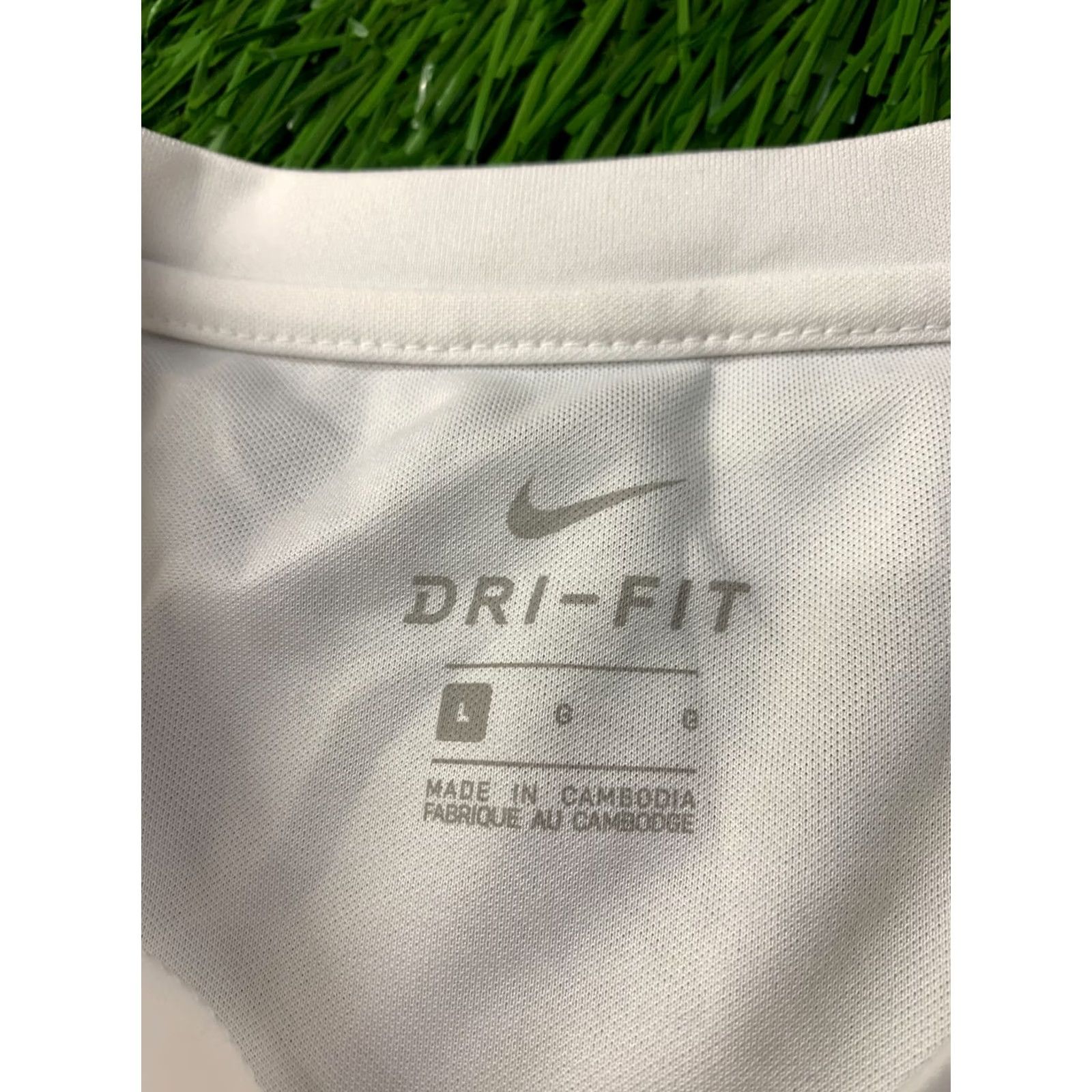 Nike NIKE Dri-FIT Park Original 2020 MEN Football Training Shirt Jersey Tee SIZE L White and Black Football Short Sleeve Crew Neck Nike Park Shirt Mens L Size US L / EU 52-54 / 3 - 4 Thumbnail