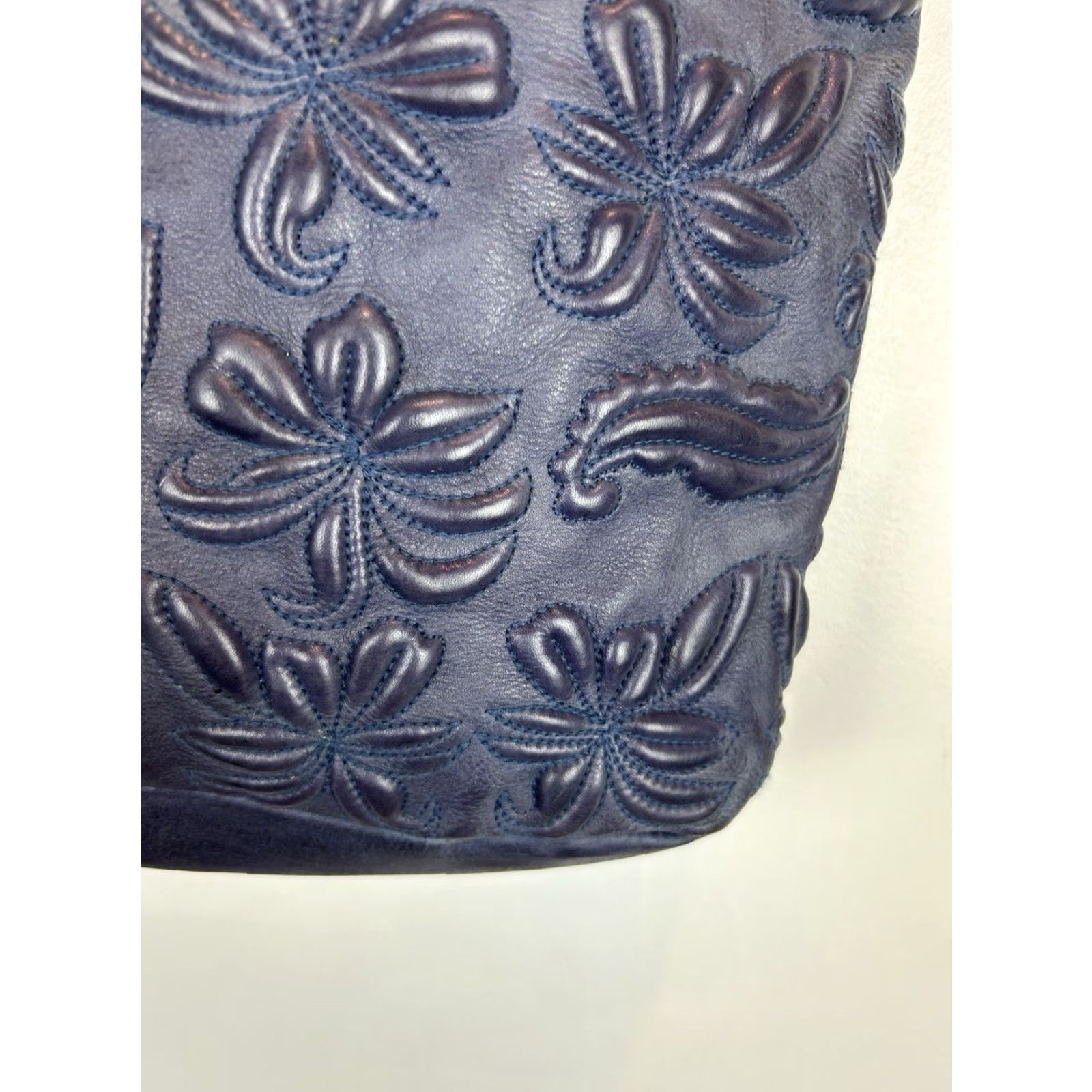 Vintage NorthStyle Shoulder Bag Blue Floral Leather Handbag Tan Medium Size ONE SIZE - 3 Thumbnail