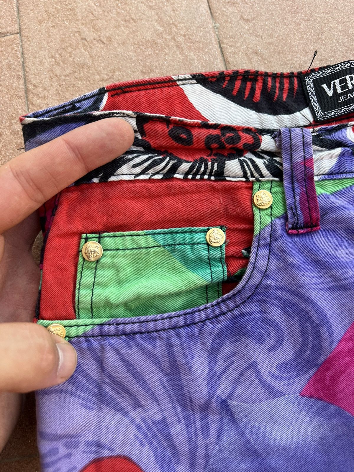 Versace × Vintage Versace Pants Trousers Blue Flower Floral Print 90s Cotton Size 34" / US 12 / IT 48 - 9 Thumbnail