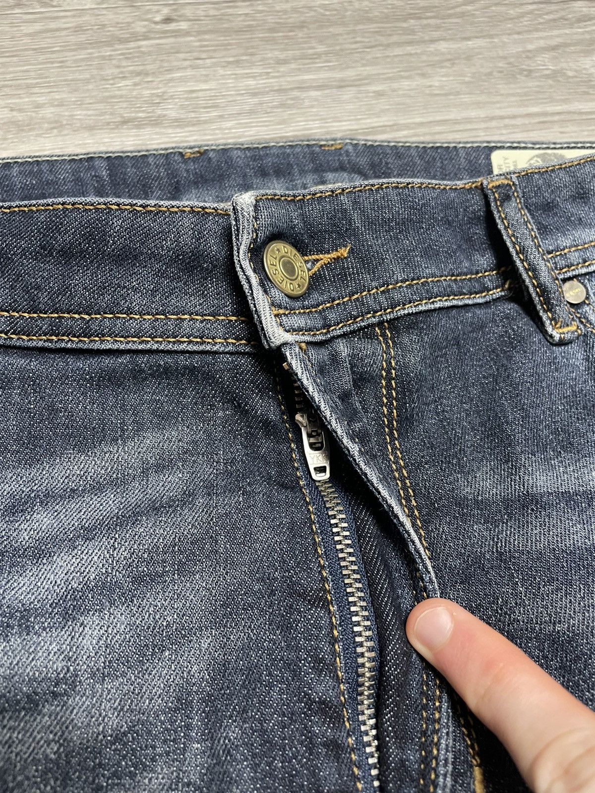 Diesel Vintage Diesel Krayver Regular Fit Blue Wash Denim Jeans 32 Size US 32 / EU 48 - 9 Thumbnail