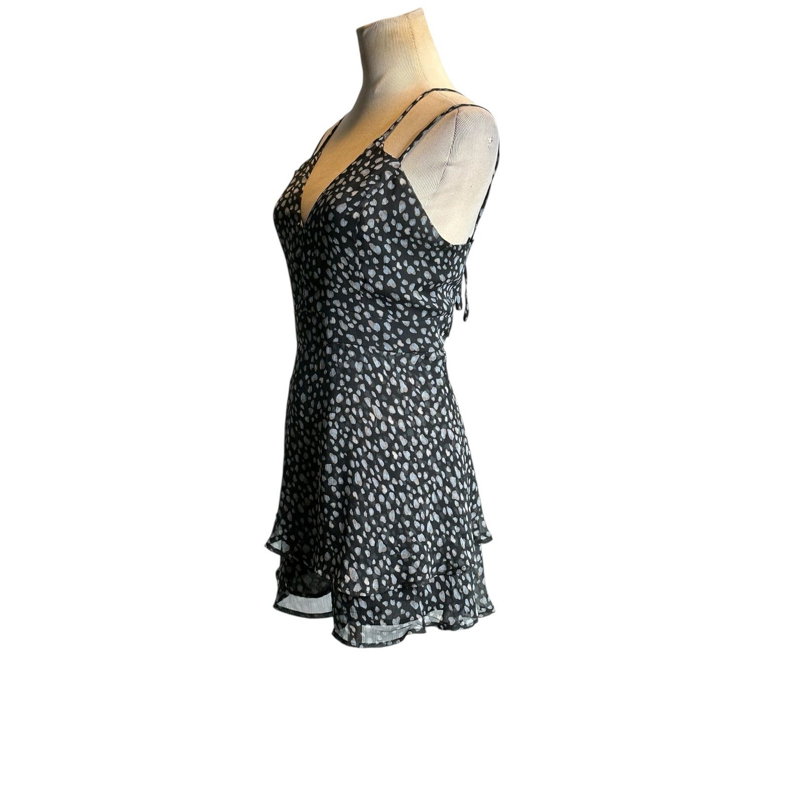 Anthropologie Le Lis black gray print ruffled romper size Large Size L / US 10 / IT 46 - 7 Thumbnail