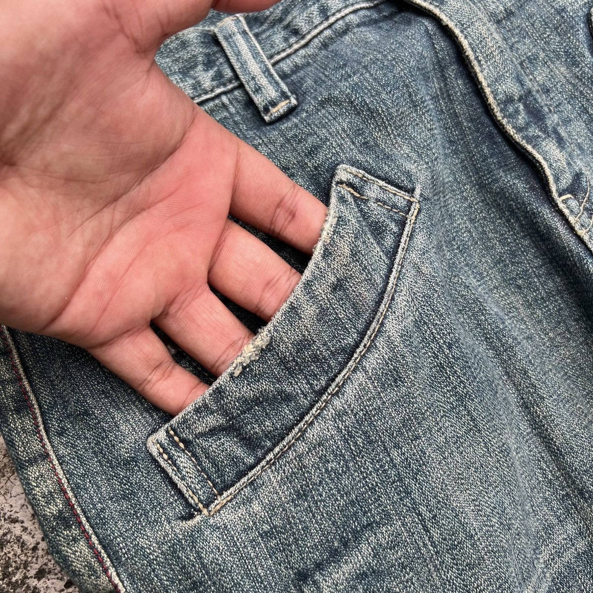 Japanese Brand “RARE” VINTAGE FADED BLUE JEANS WITH RARE ANGLED POCKETS Size US 33 - 9 Thumbnail
