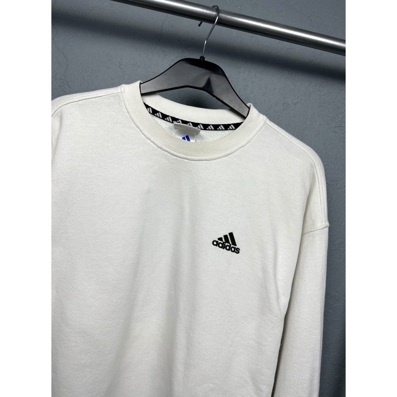 Adidas Adidas 90s Vintage Mens Crew Neck Sweater M White 90s Pullover Shirt Mens Size US M / EU 48-50 / 2 - 2 Thumbnail