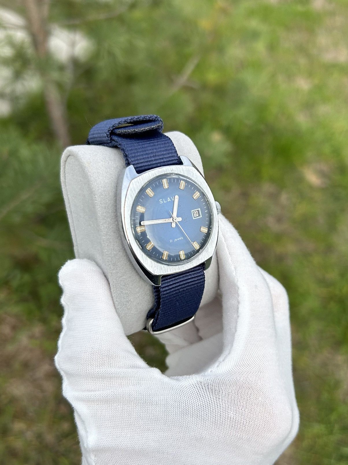 Vintage Vintage Slava Watch USSR Soviet Mechanical Authentic 1980s Size ONE SIZE - 13 Thumbnail