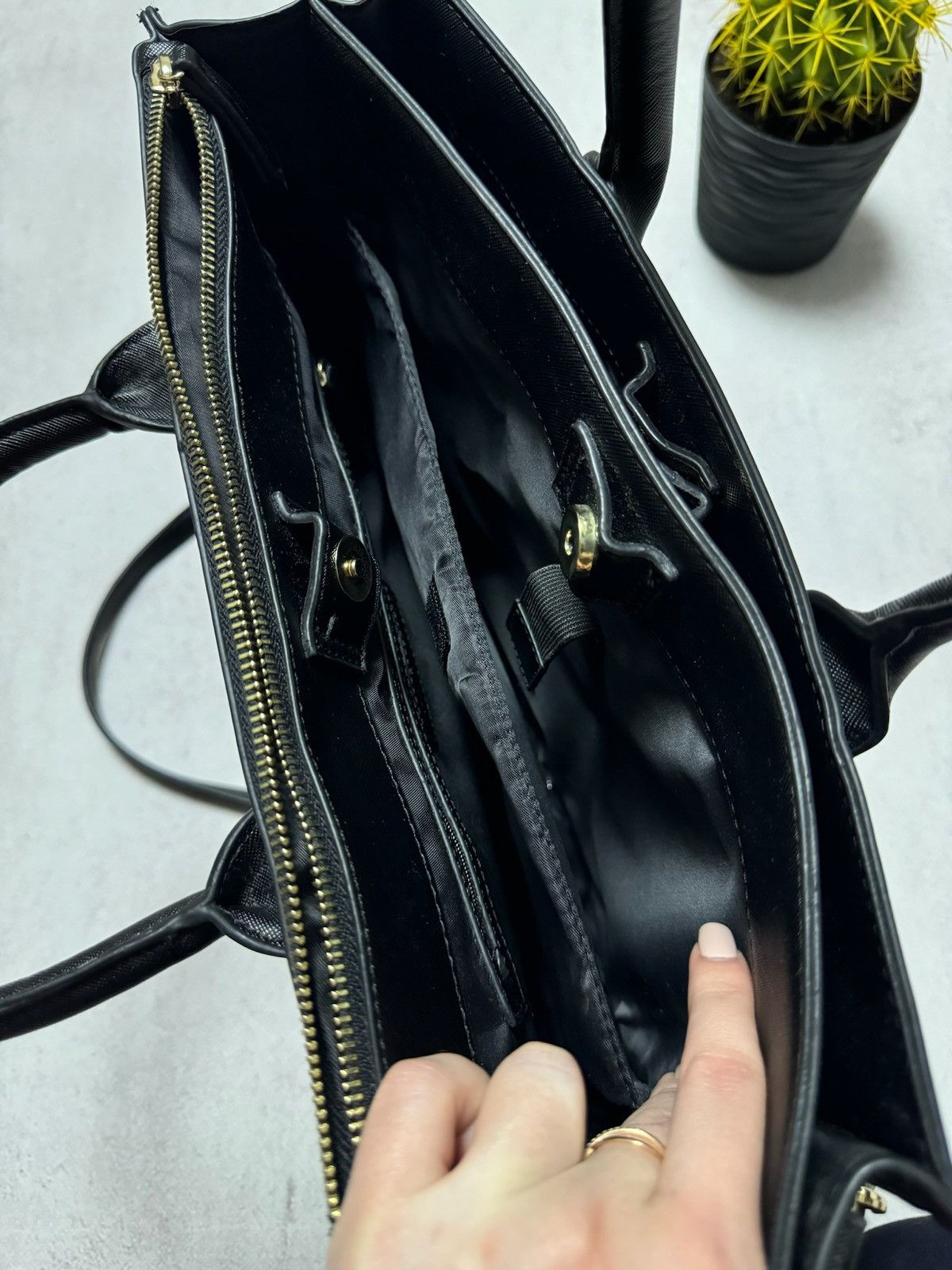Designer × Mario Valentino Mario Valentino Bag Shoulders Black Women Size ONE SIZE - 10 Thumbnail