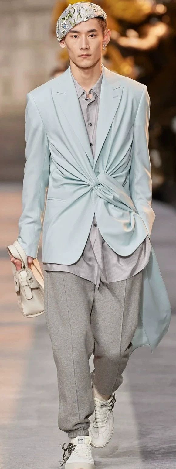 Dior Dior size 48 Mint green ribbon wool suit suit Size L / US 10 / IT 46 - 8 Thumbnail