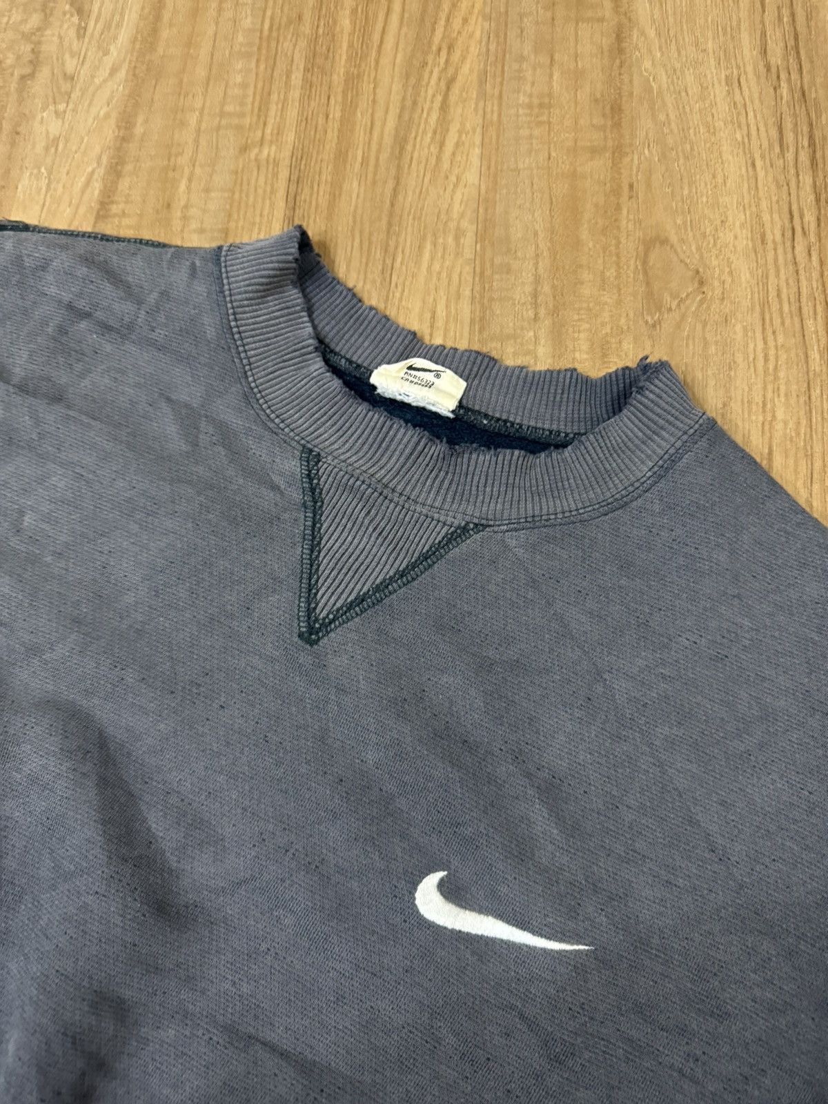 Nike × Vintage VINTAGE DISTRESSED NIKE SWEATSHIRT Size US L / EU 52-54 / 3 - 2 Thumbnail