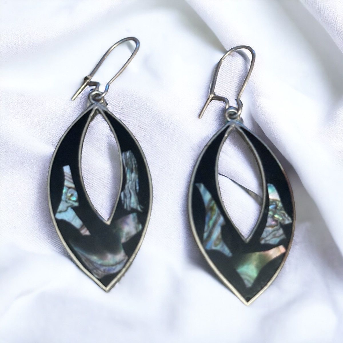 Vintage Vintage abalone inlay pointy oval dangle earrings Size ONE SIZE - 1 Thumbnail