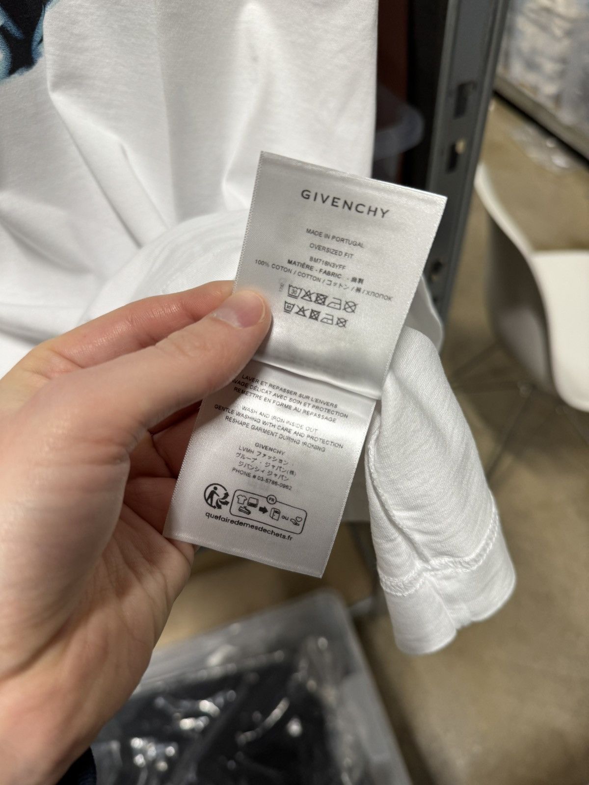 Givenchy Givenchy Logo T-Shirt NEW 650$ Size US XL / EU 56 / 4 - 6 Thumbnail