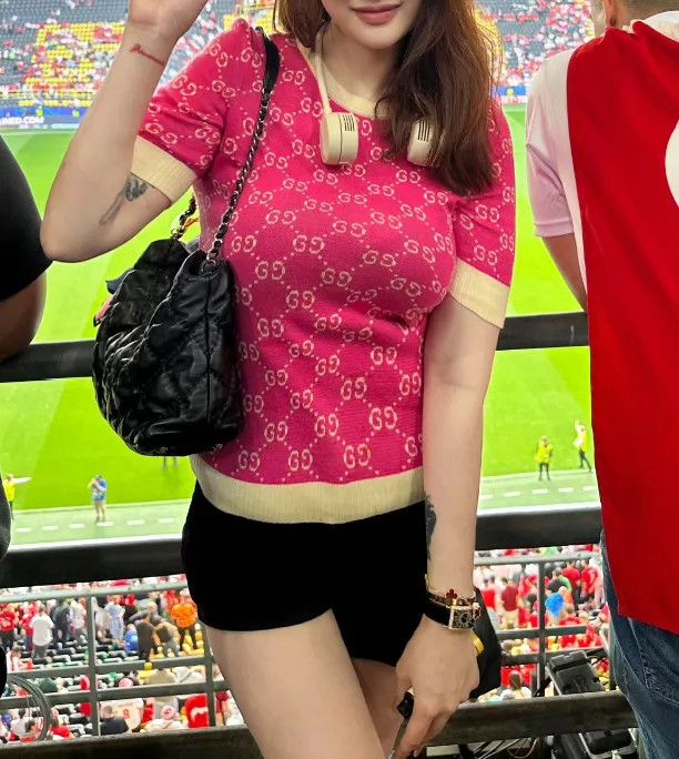 Gucci Gucci Pink Logo-Print Knit Short Sleeve XS 9/10 Size XS / US 0-2 / IT 36-38 - 9 Thumbnail