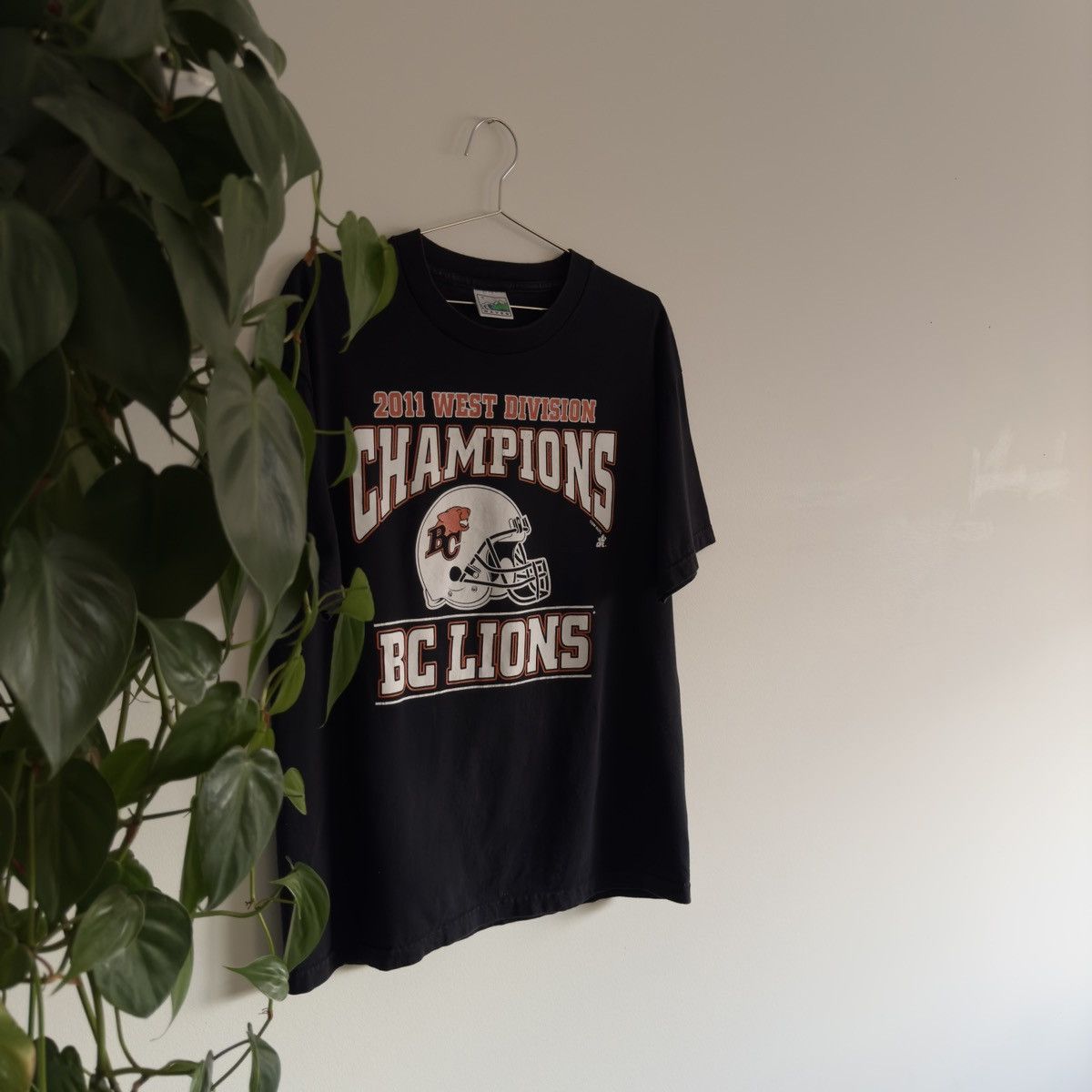 Vintage Vintage CFL BC Lions 2011 West Division Champions T-shirt Size US L / EU 52-54 / 3 - 3 Thumbnail