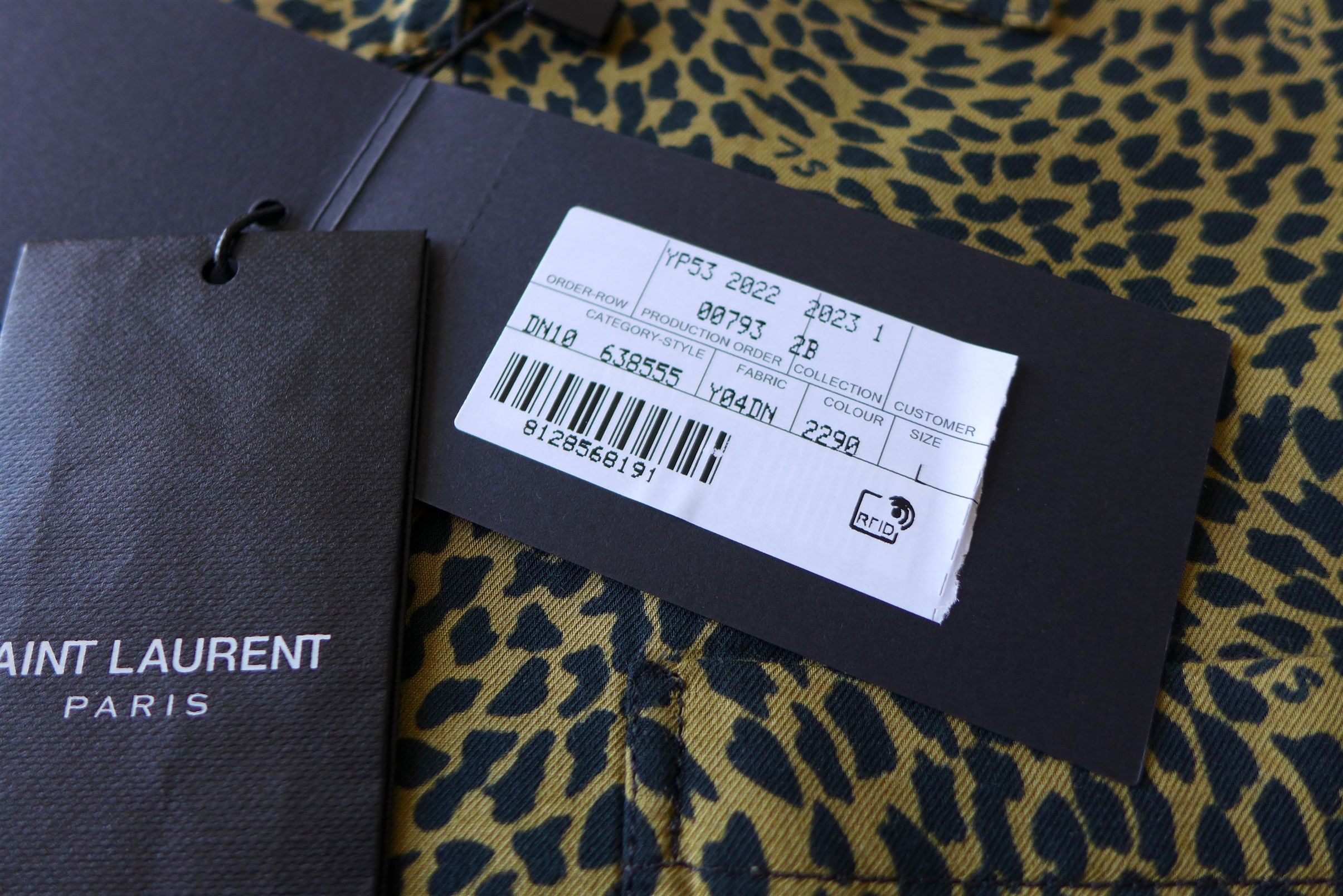 Saint Laurent Paris Saint Laurent Leopard Print Short-Sleeve Shirt. Size US L / EU 52-54 / 3 - 15 Thumbnail