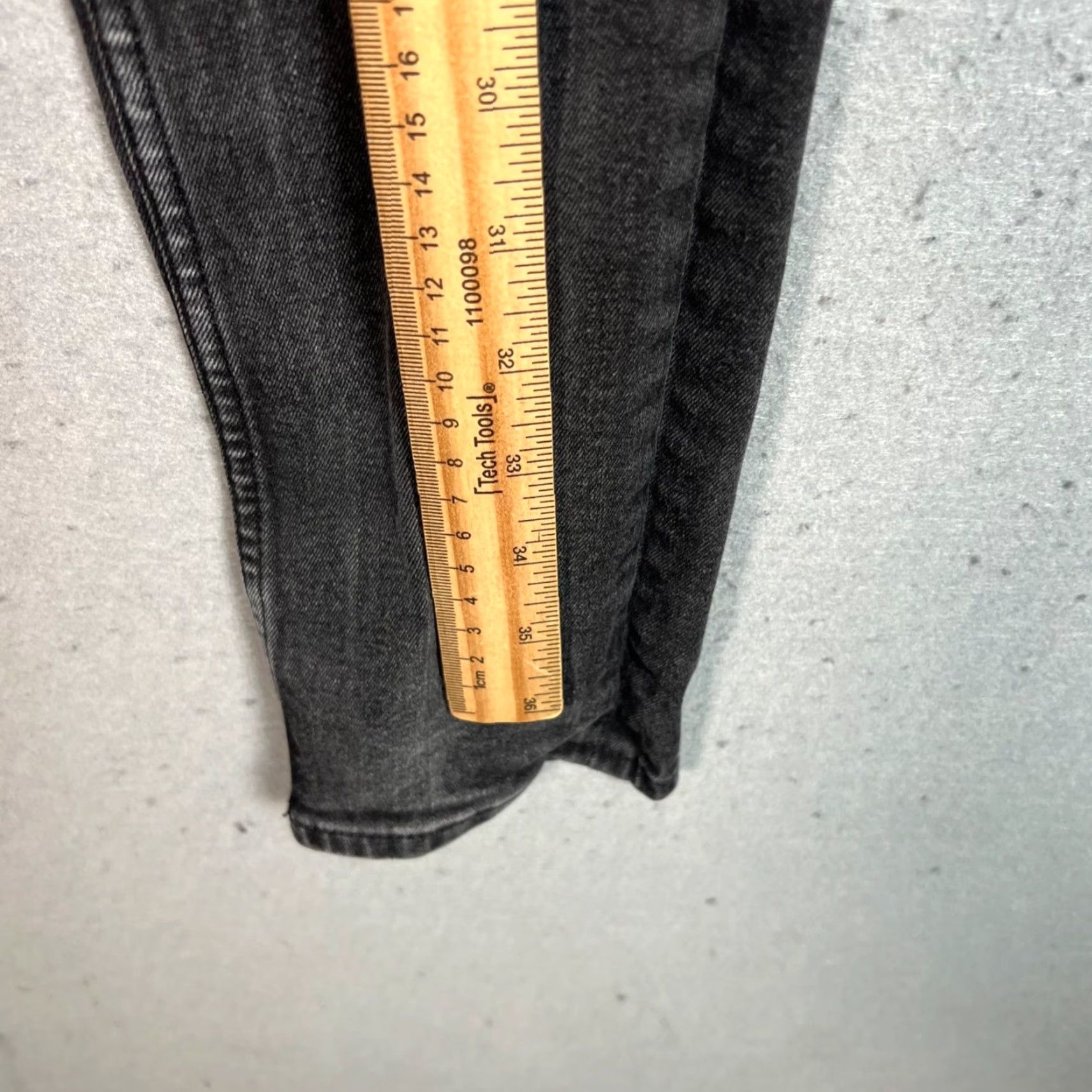 Cheap Monday Cheap Monday Jeans Skinny Womens 26 x 32 Black Denim Stretch Cotton Size 26" / US 2 / IT 38 - 7 Thumbnail