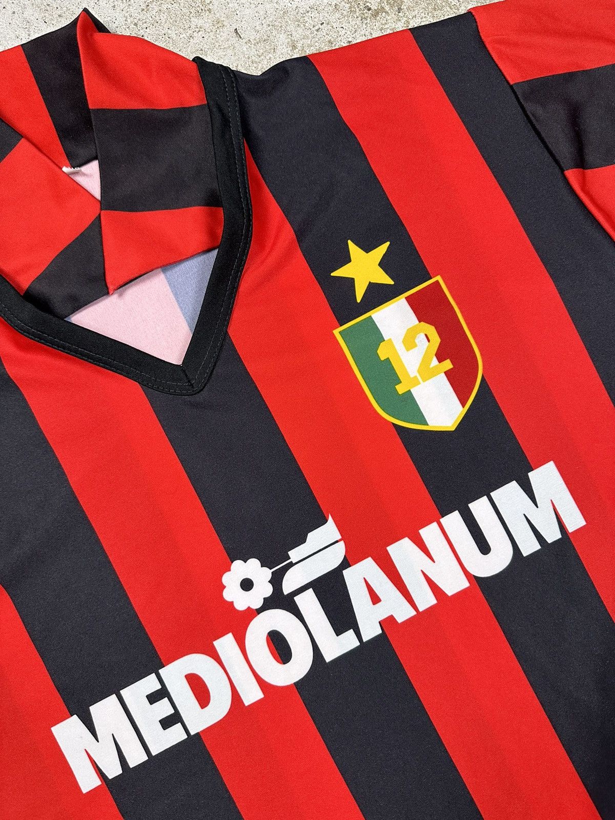Vintage Vintage 90s AC Milan Soccer Jersey Striped Mediolanum Size US M / EU 48-50 / 2 - 5 Thumbnail