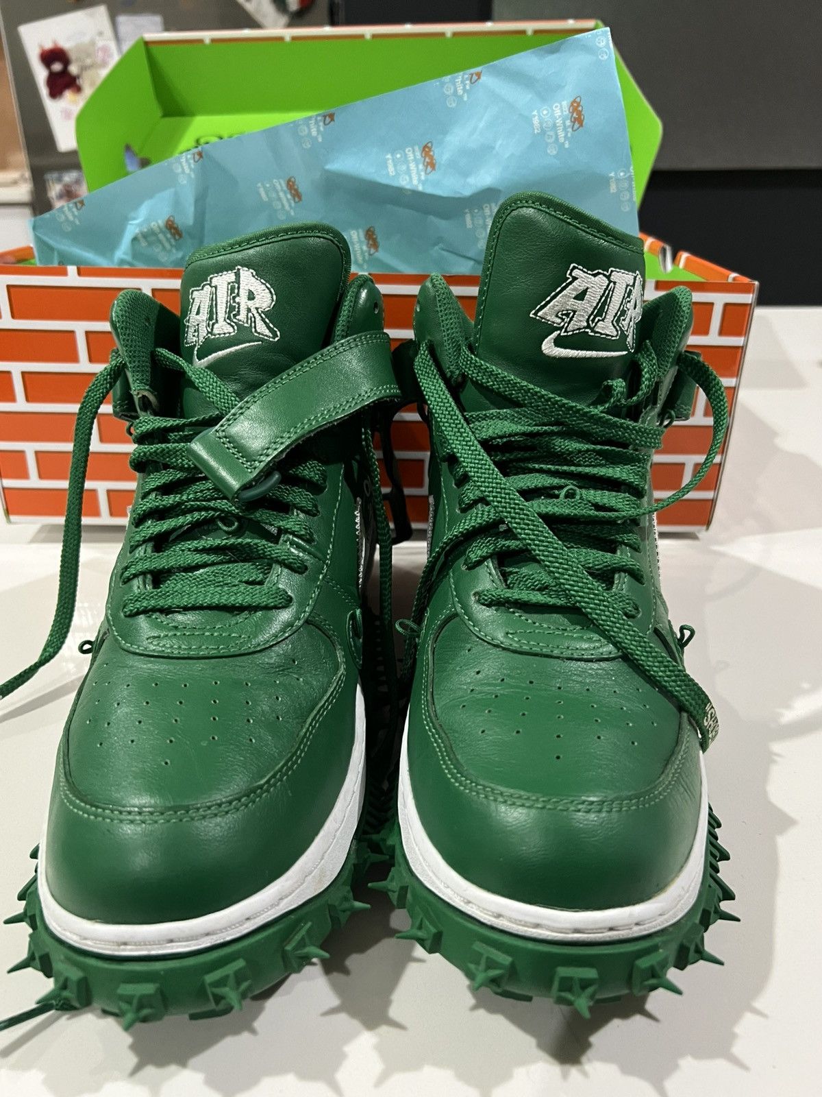Nike × Off-White × Virgil Abloh Off-White Nike Air Force 1 Mid SP LTHR pine green Size US 9 / EU 42 - 15 Thumbnail
