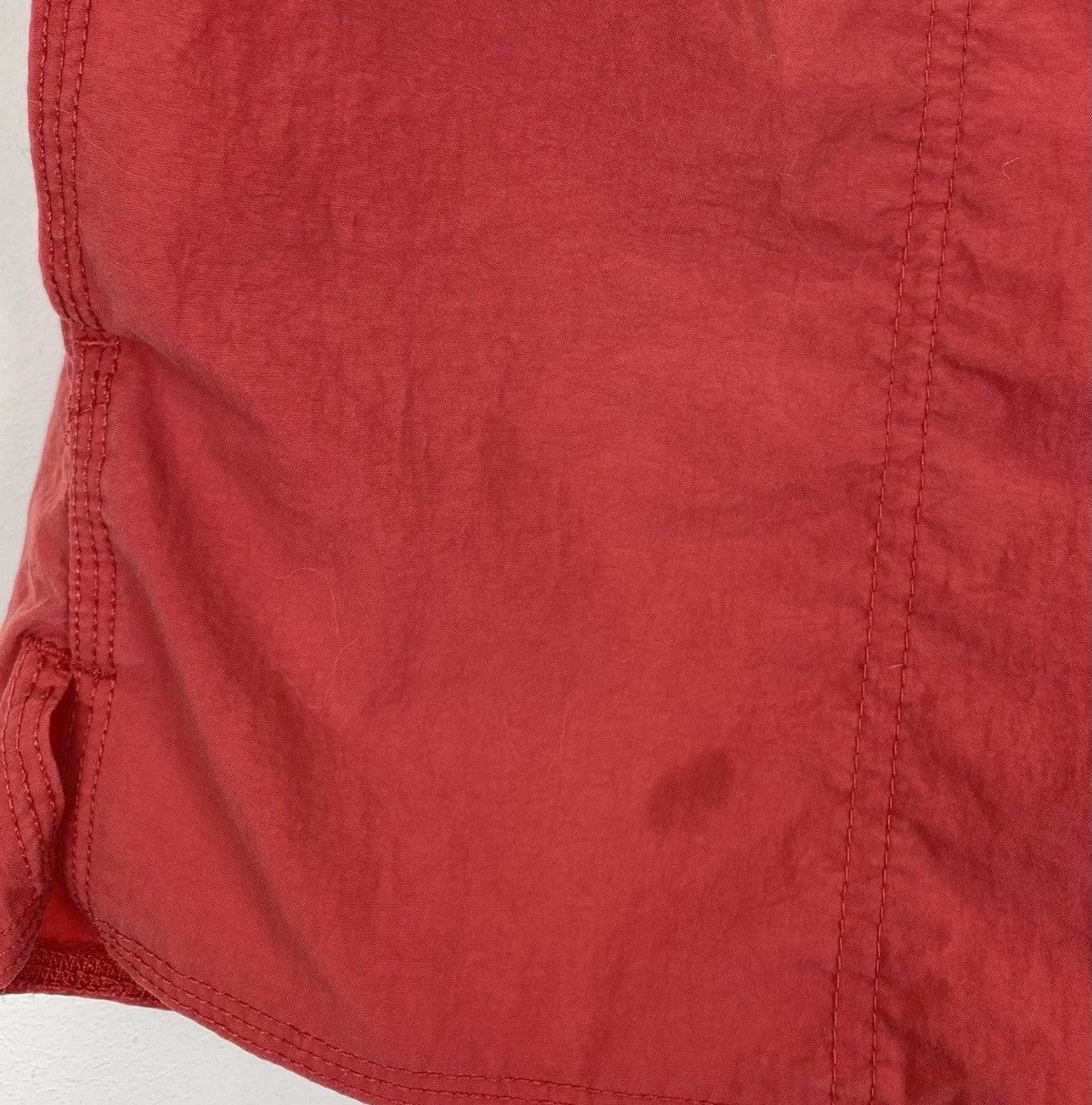 Nike Vintage Nike Shorts Size S Sportswear Red Nylon Top Beach Size US 30 / EU 46 - 3 Thumbnail