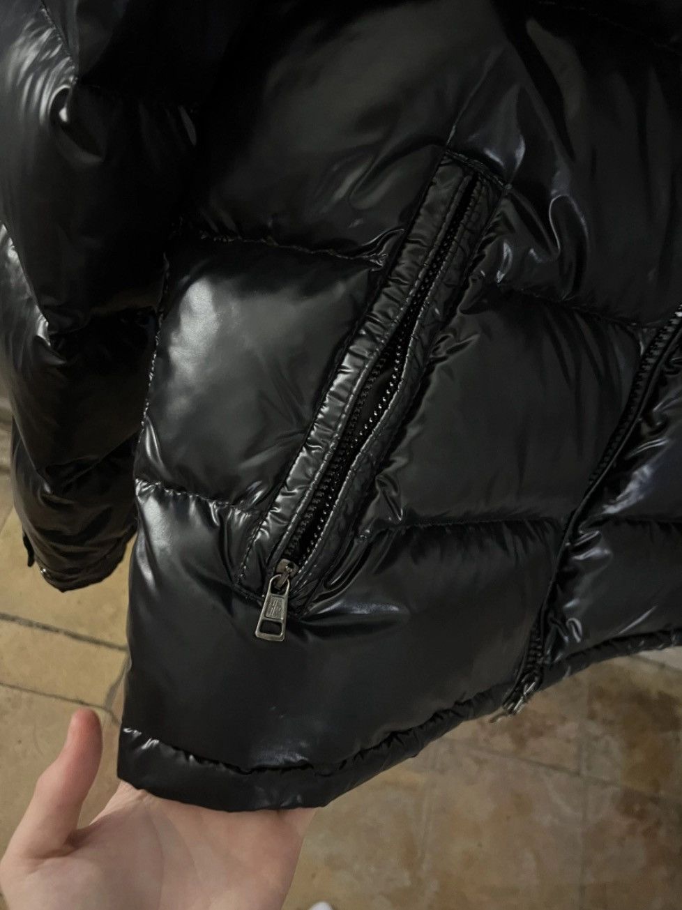 Moncler Moncler Maya size 5 Black Size US XL / EU 56 / 4 - 5 Thumbnail