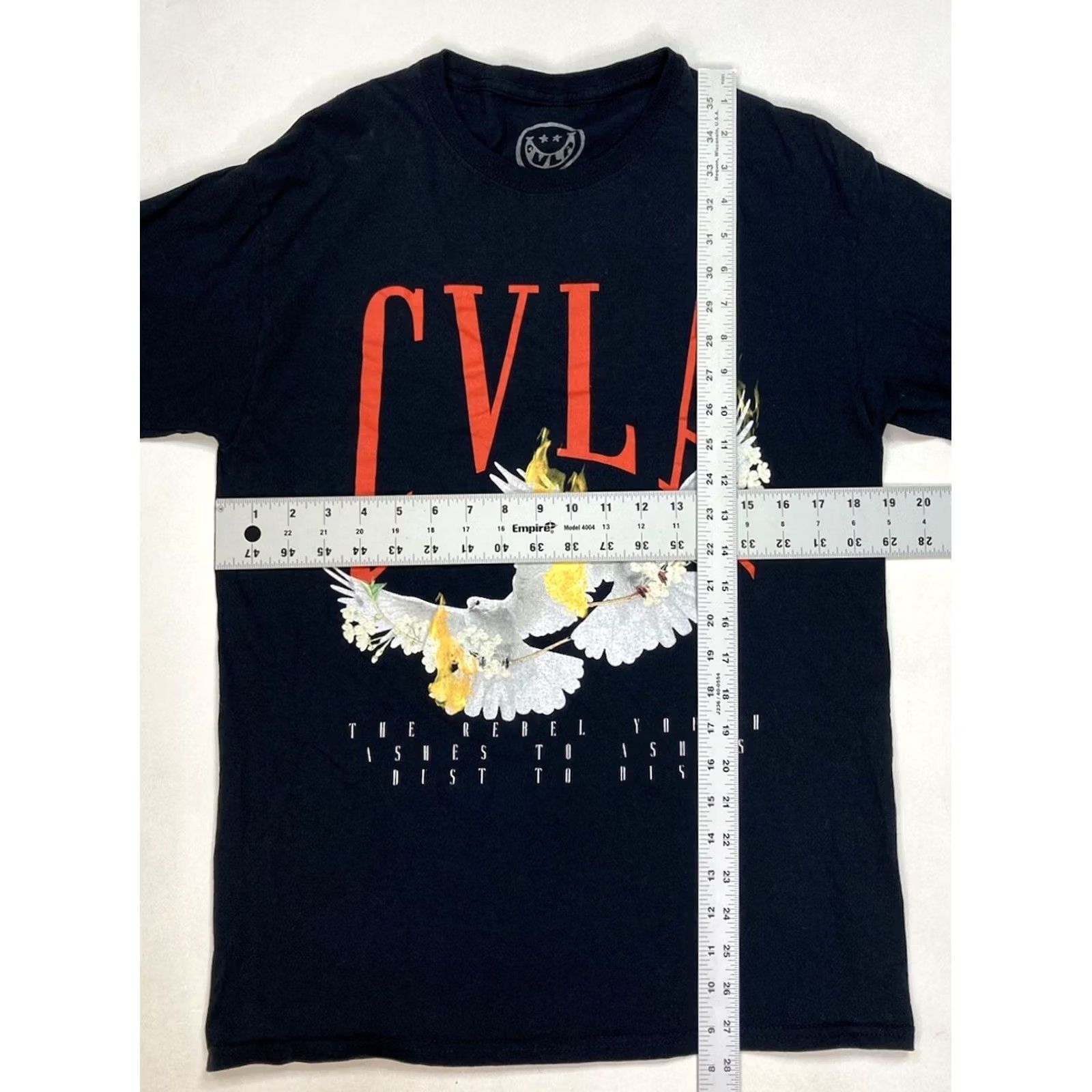 Vintage CVLA Birds Flame Graphic T-shirt Men Slim Fit Medium Black Short Sleeve Size US M / EU 48-50 / 2 - 5 Thumbnail