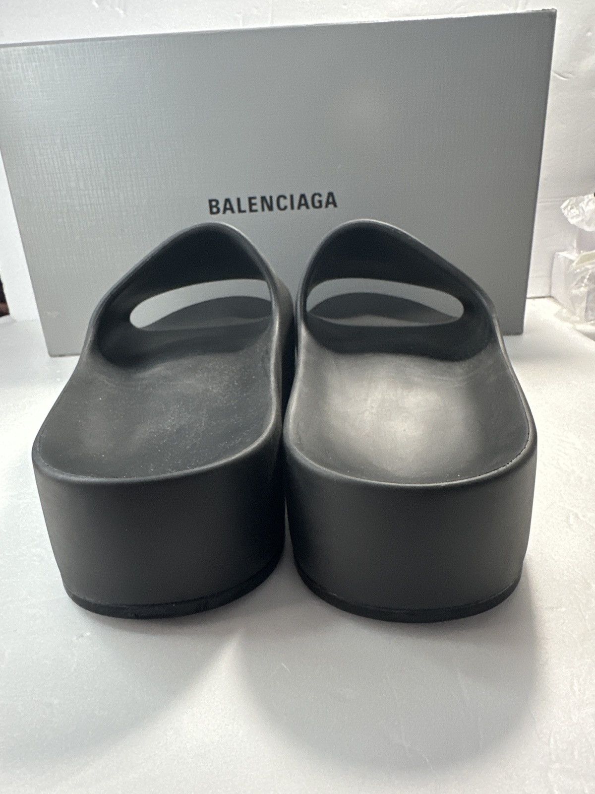 Balenciaga Balenciaga WOMEN'S CHUNKY SLIDE SANDAL IN BLACK rubber Size US 11 / IT 41 - 10 Thumbnail