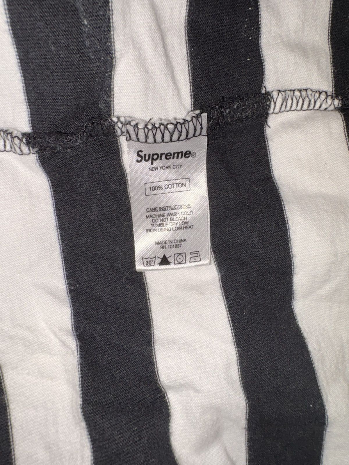 Supreme Supreme Bar Stripe Long Sleeve T-shirt Size US XL / EU 56 / 4 - 3 Thumbnail